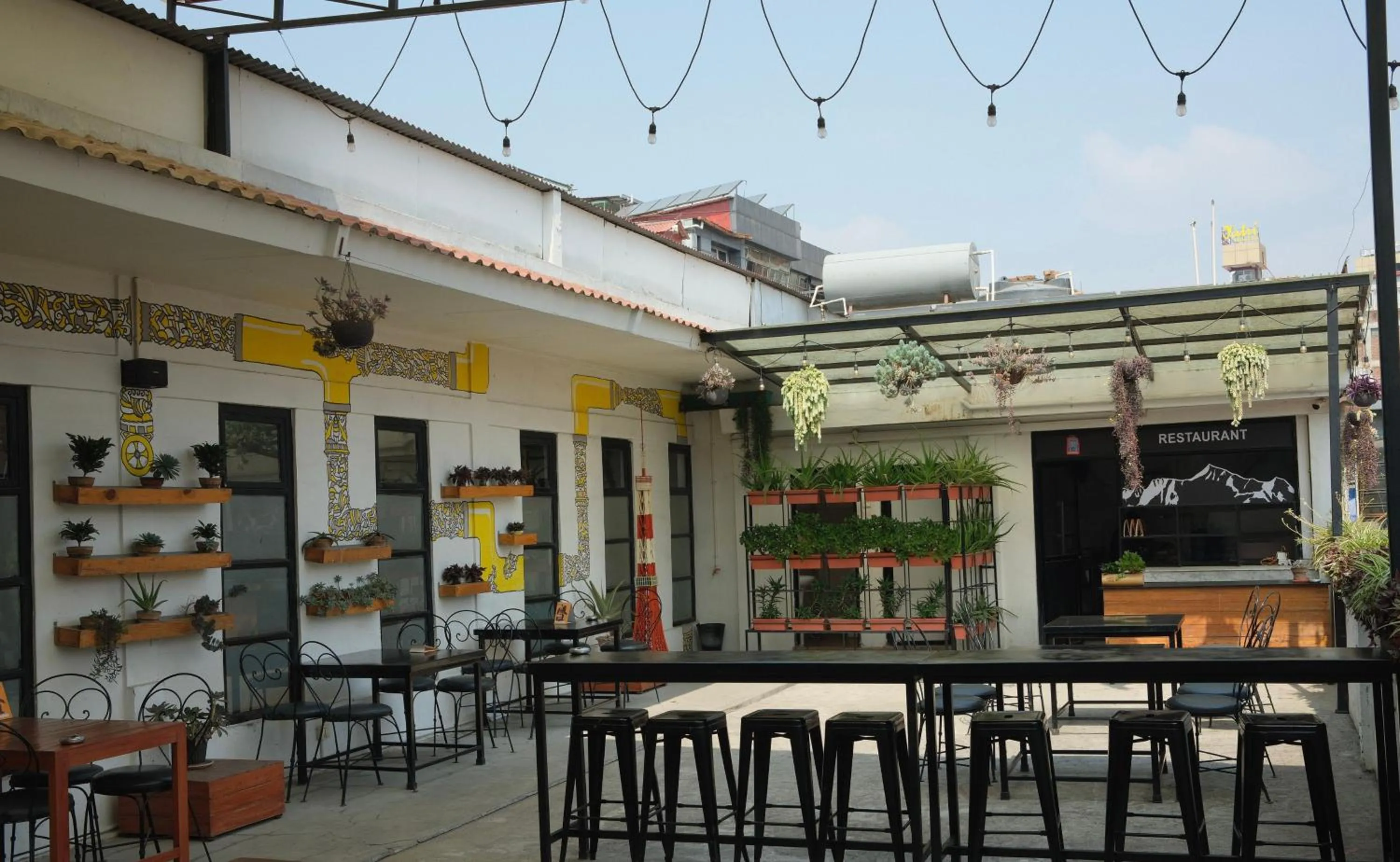 Property building in Yakety Yak Hostel