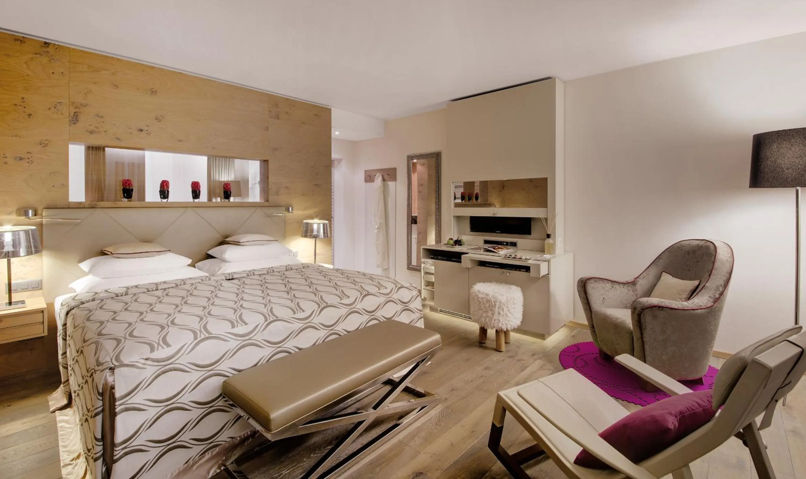 Photo of the whole room, Bed in Giardino Mountain