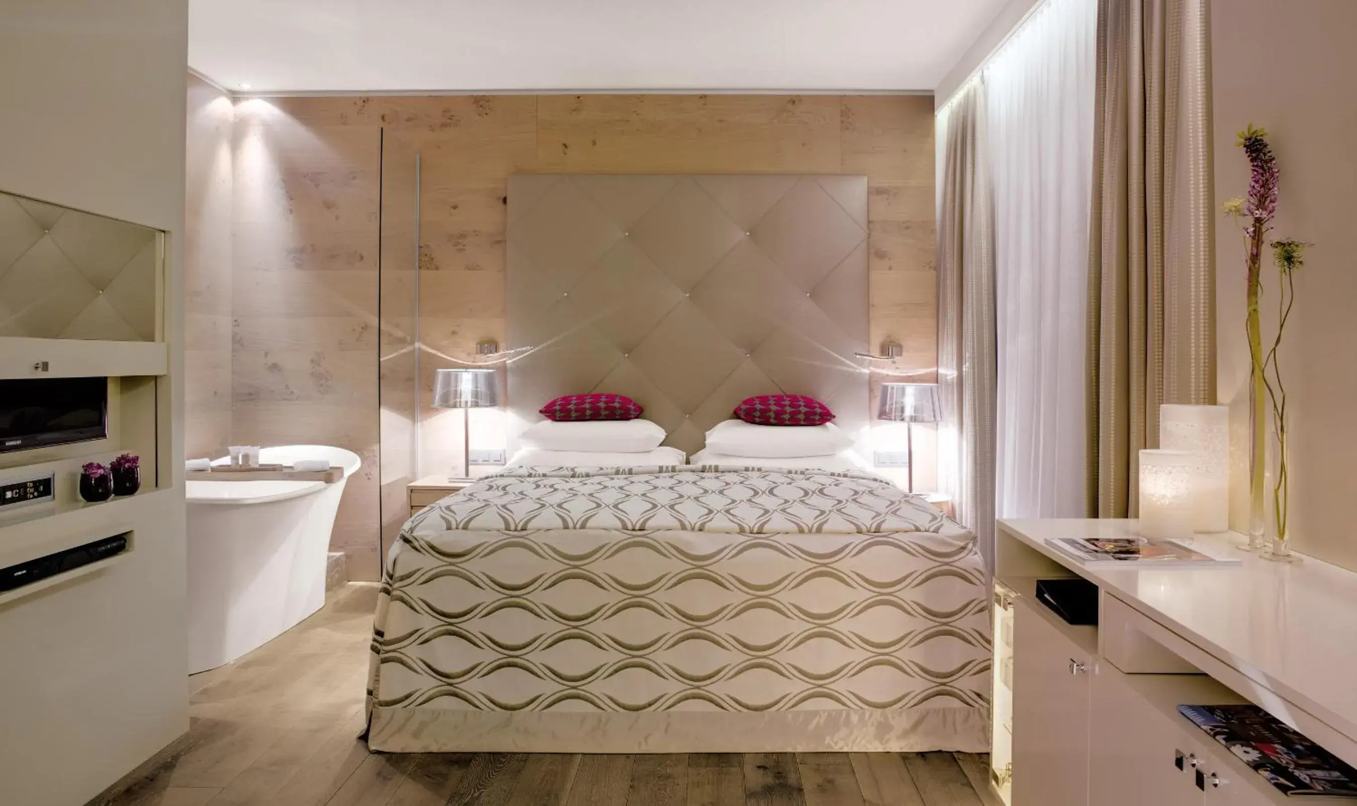 Junior Suite - single occupancy in Giardino Mountain Junior Suite - single occupancy in Giardino Mountain