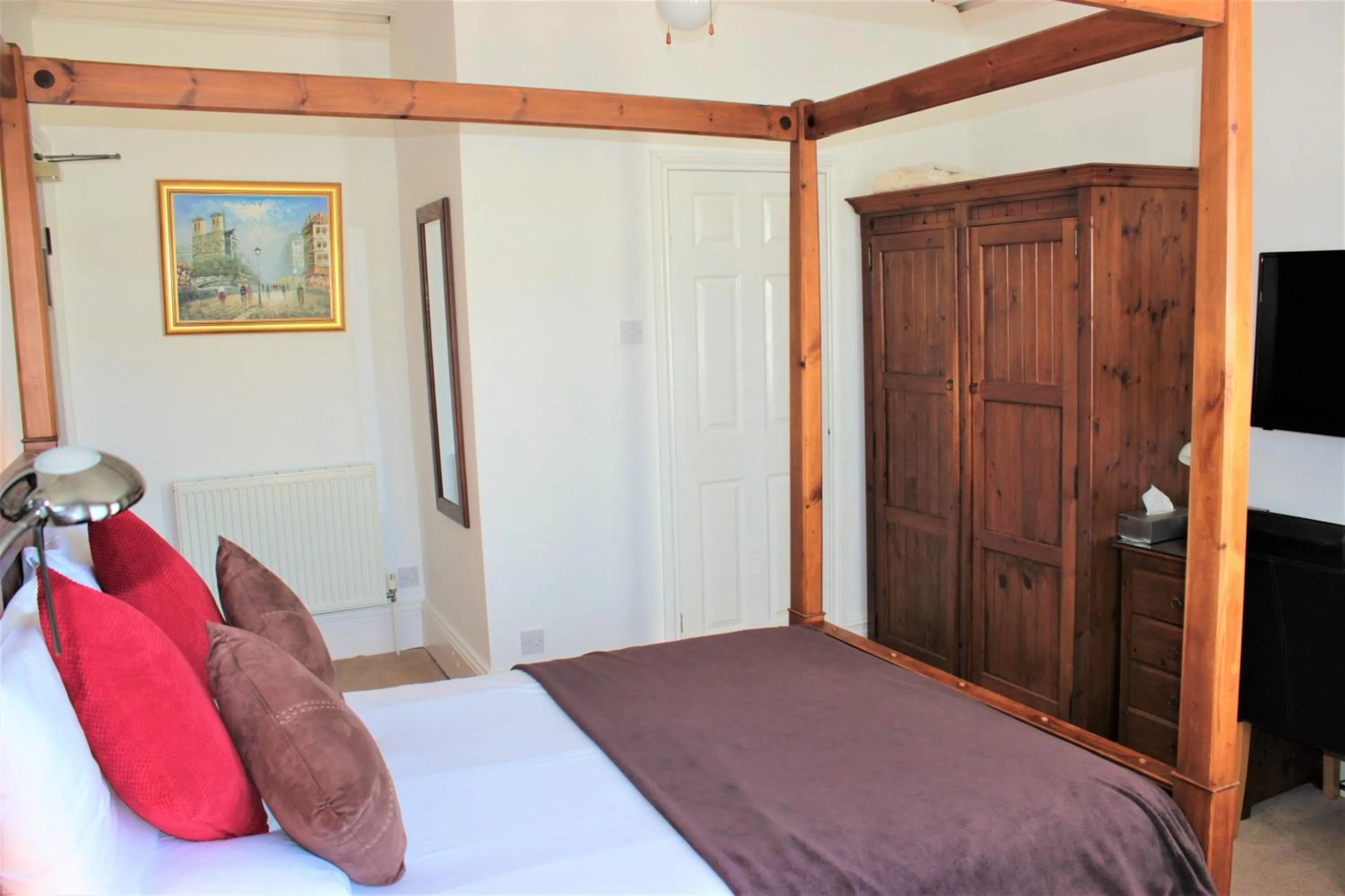 Bed in The P&M Paignton RESIDENCE