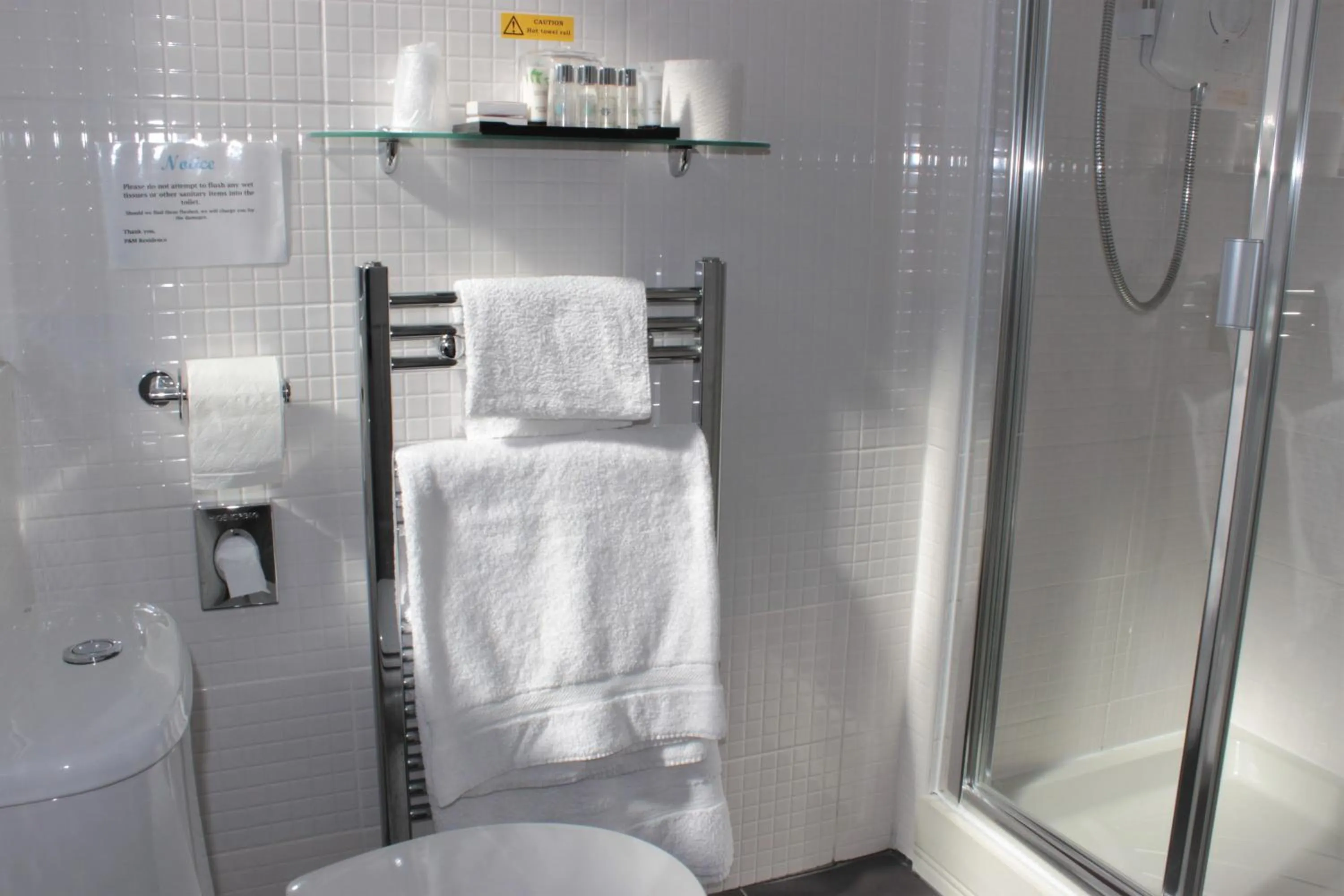 Shower in The P&M Paignton RESIDENCE