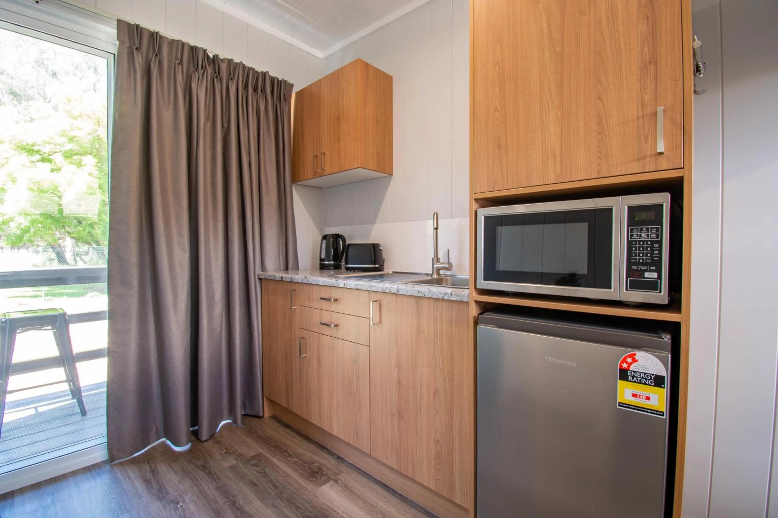 Kitchen or kitchenette in Gundagai Tourist Suites