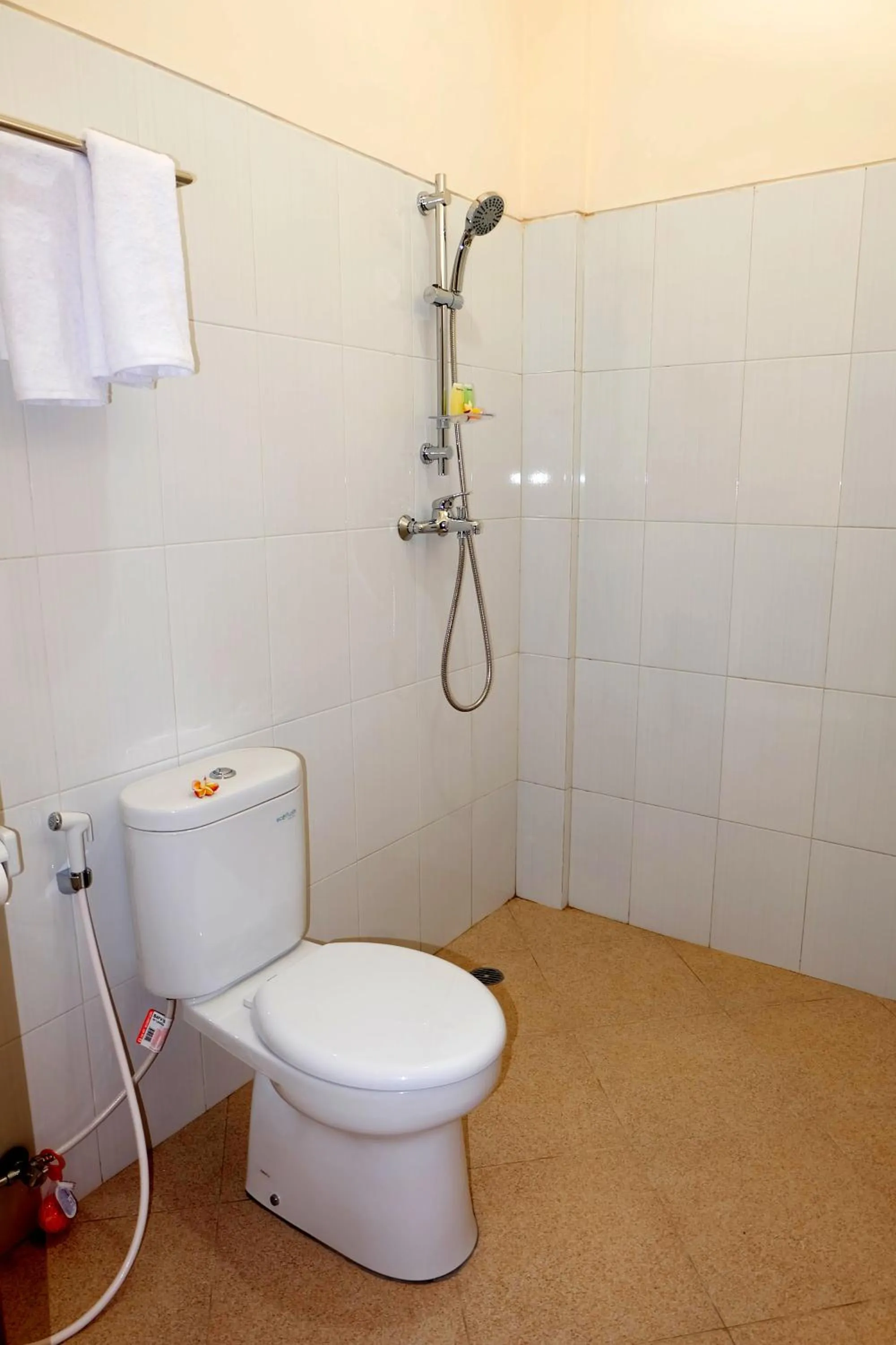 Bathroom in Tom's Inn Pecatu