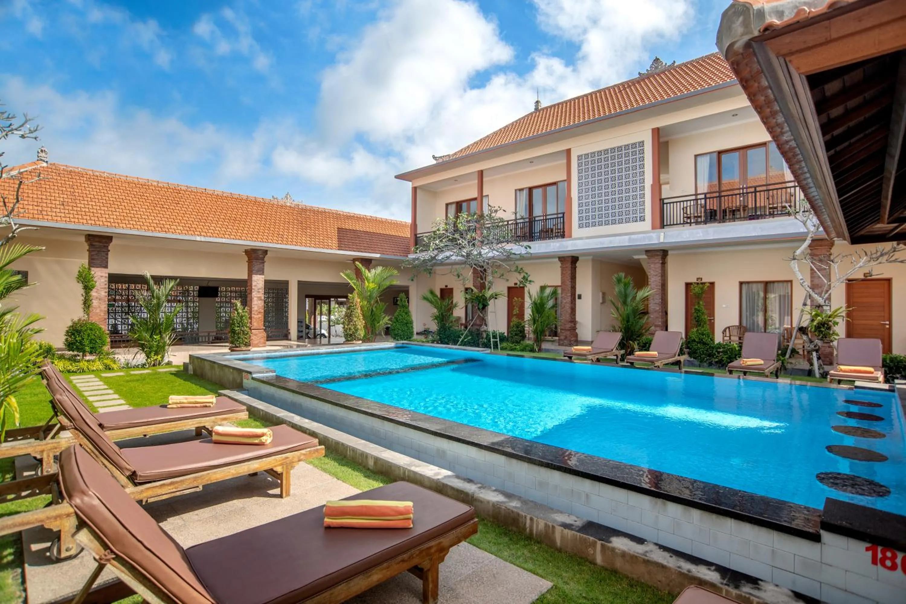 Property building in Tom's Inn Pecatu