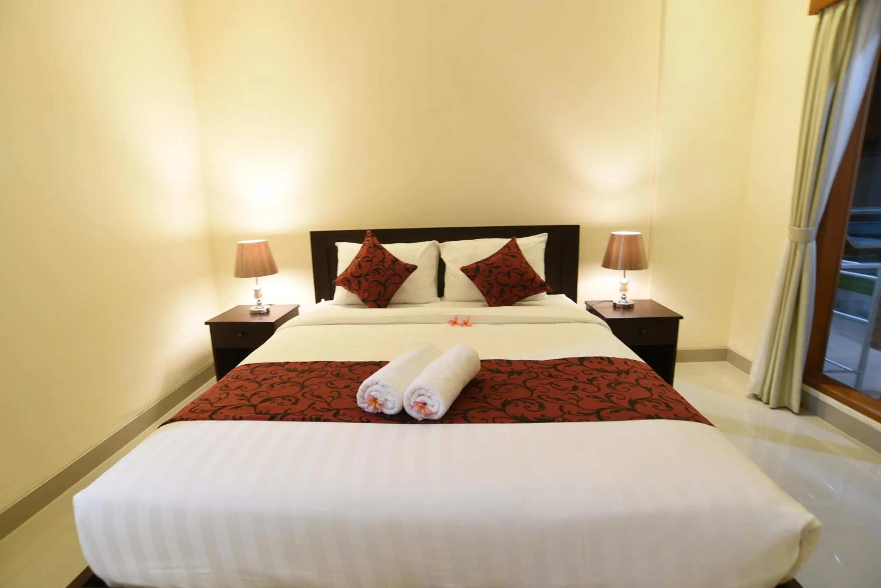 Bedroom, Bed in Tom's Inn Pecatu