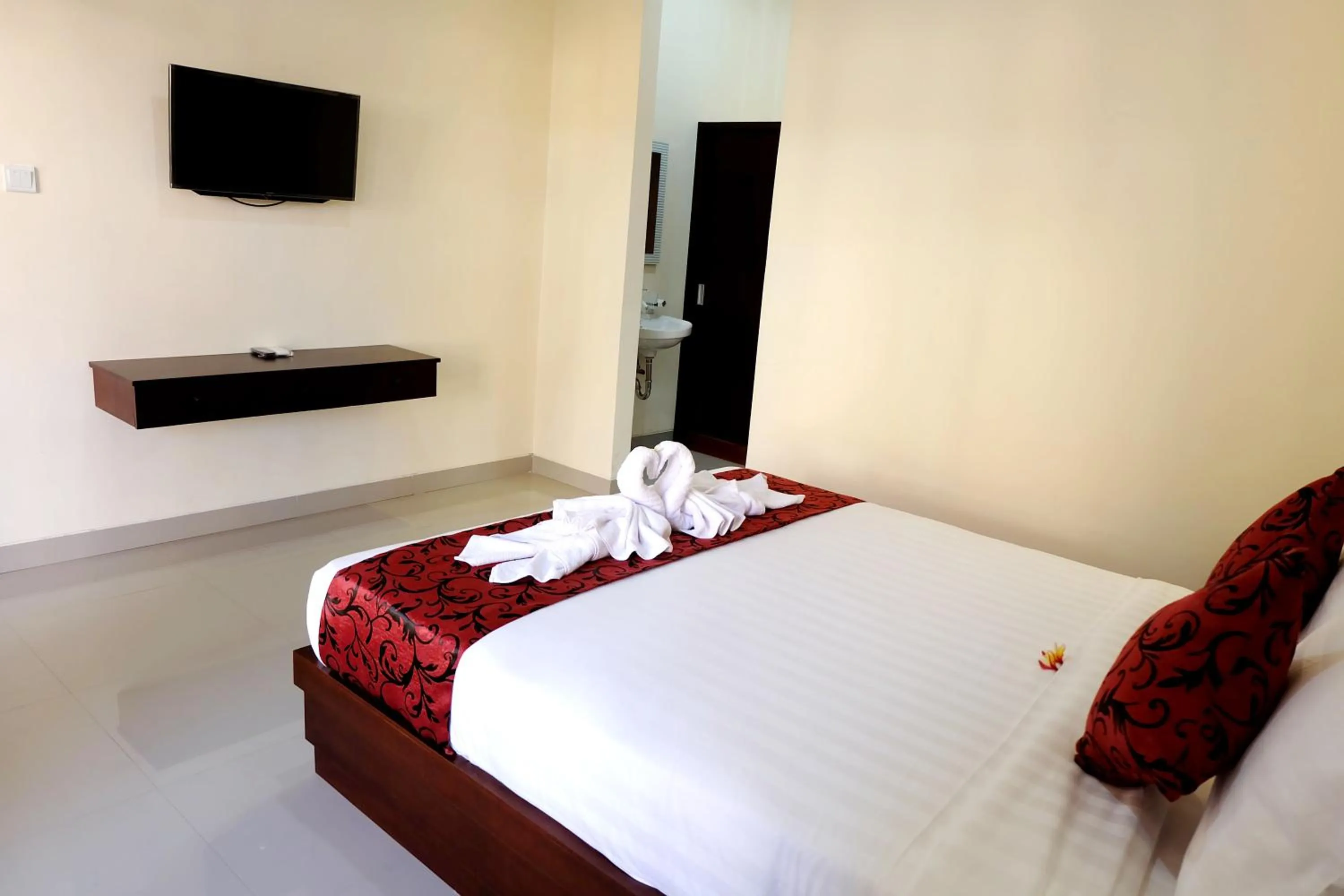 Bedroom, Bed in Tom's Inn Pecatu