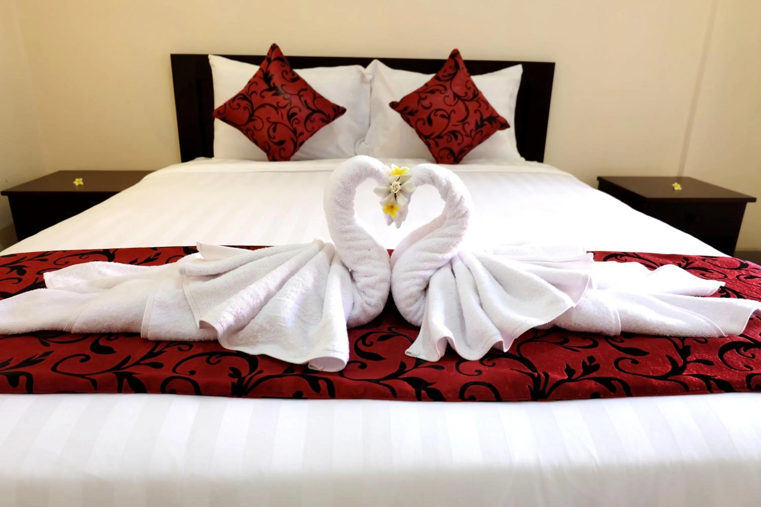 Bedroom, Bed in Tom's Inn Pecatu