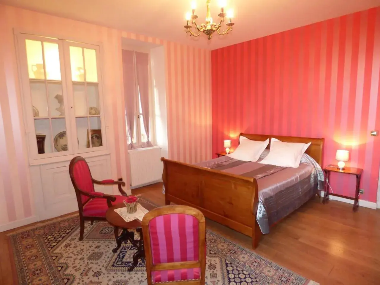 Small Double Room in Chambre d'Hôtes Bastide du Cosset Small Double Room in Chambre d'Hôtes Bastide du Cosset