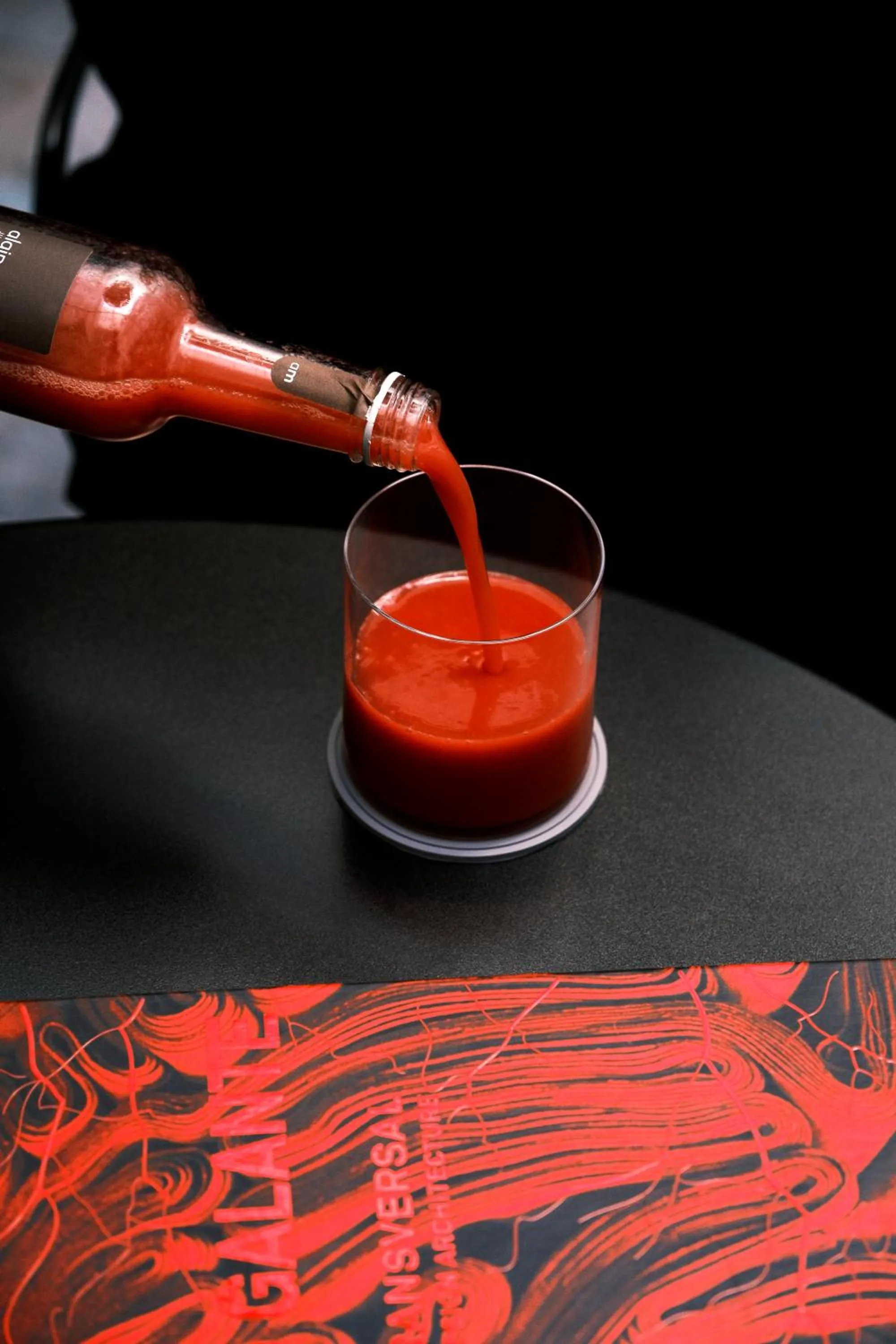 Lounge or bar in Hôtel Jules & Jim