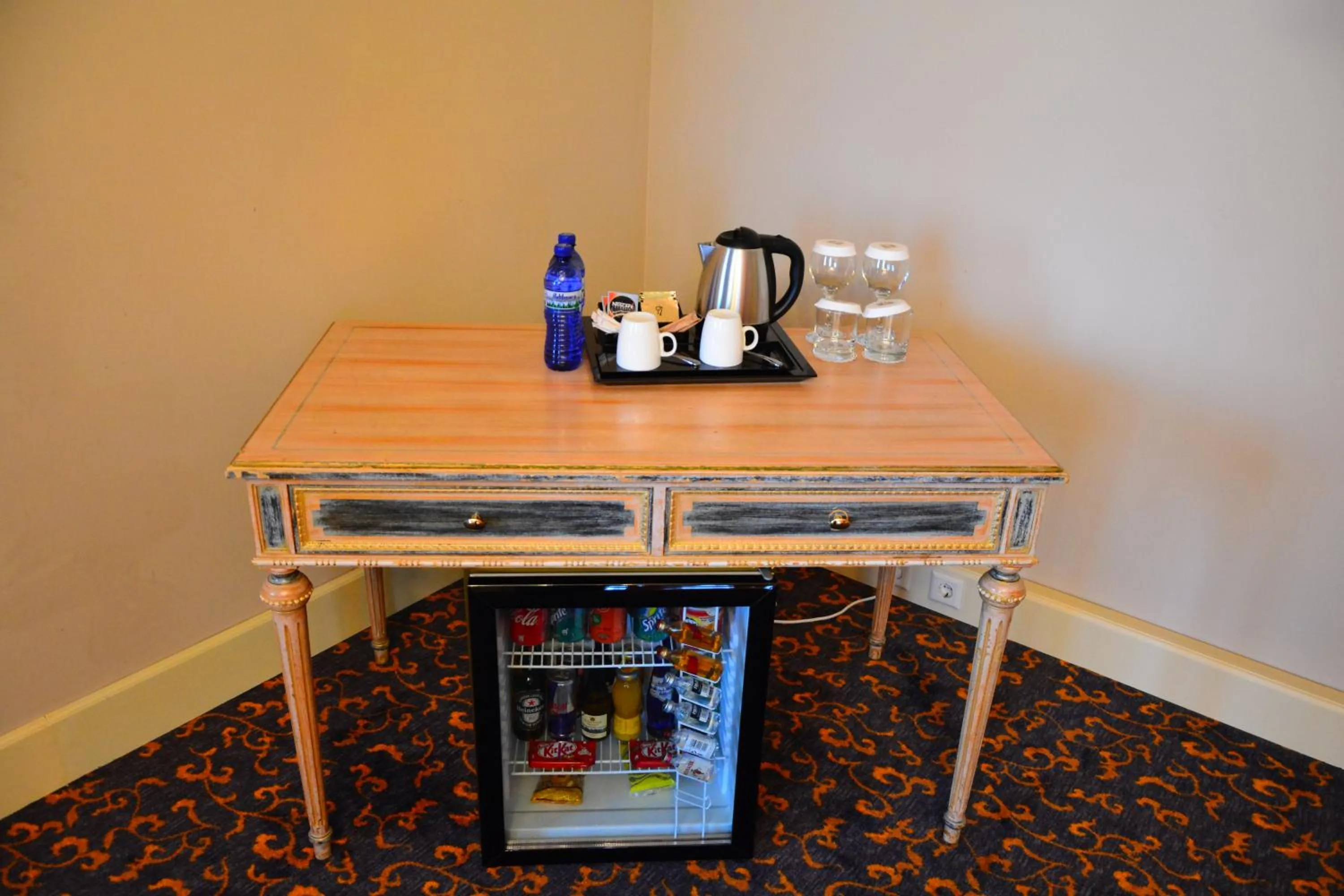 Coffee/tea facilities in Hotel Intourist Palace Batumi