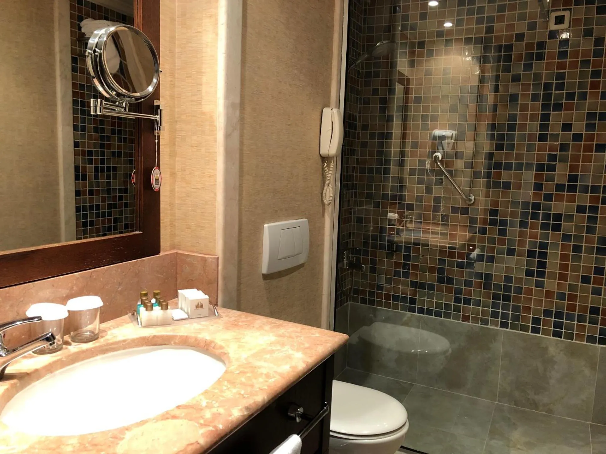 Shower in Hotel Intourist Palace Batumi