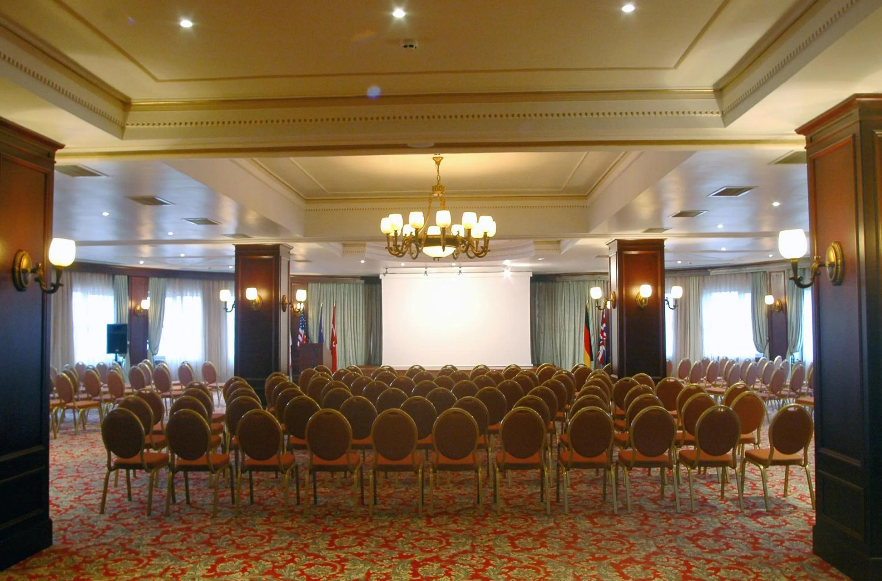 Business facilities in Hotel Intourist Palace Batumi