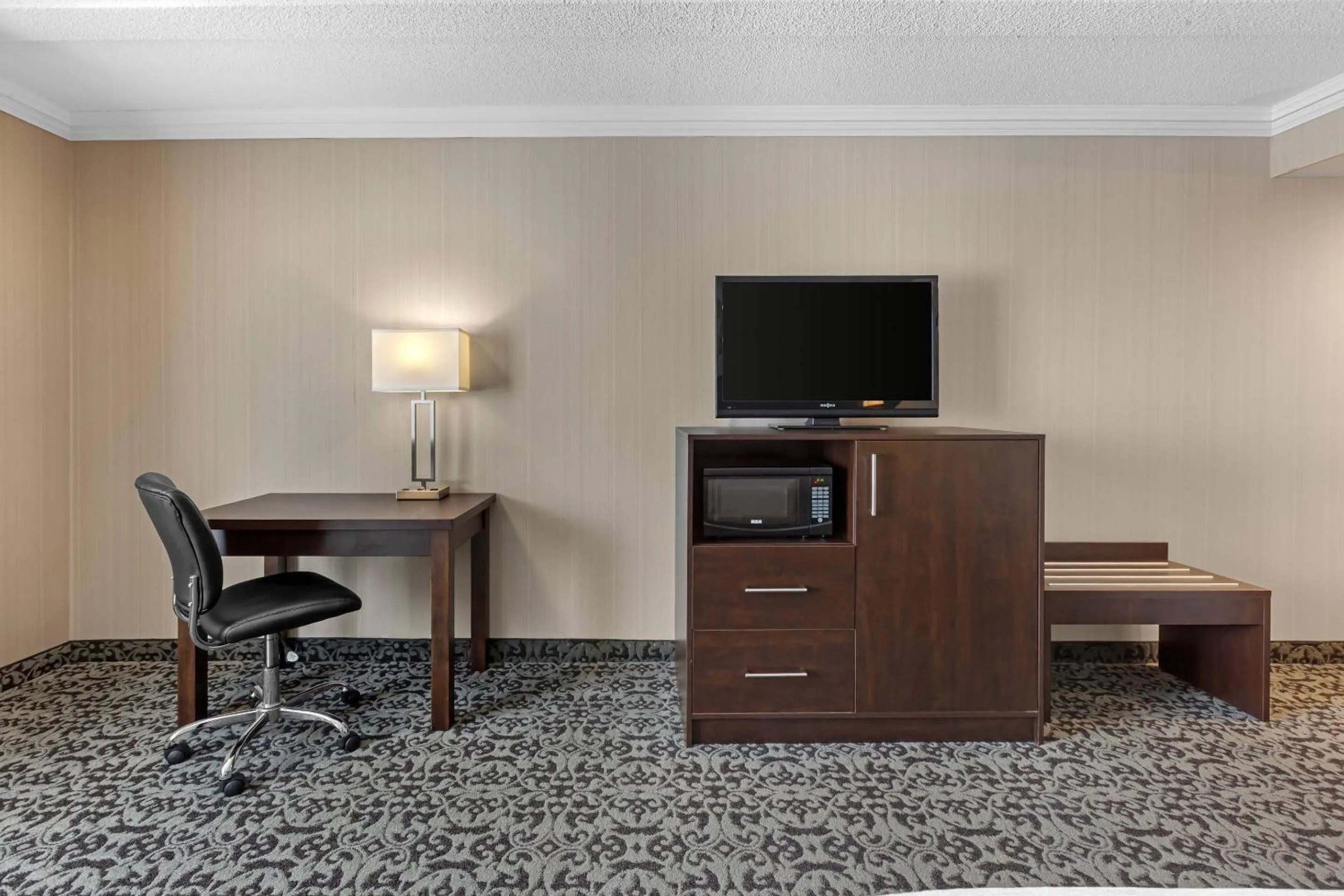 Bedroom in Quality Inn & Conference Centre