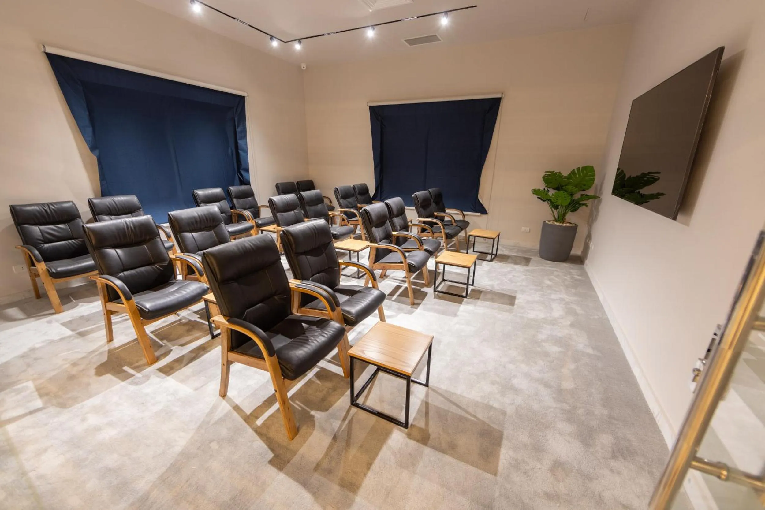 Meeting/conference room in Desert Rose Resort