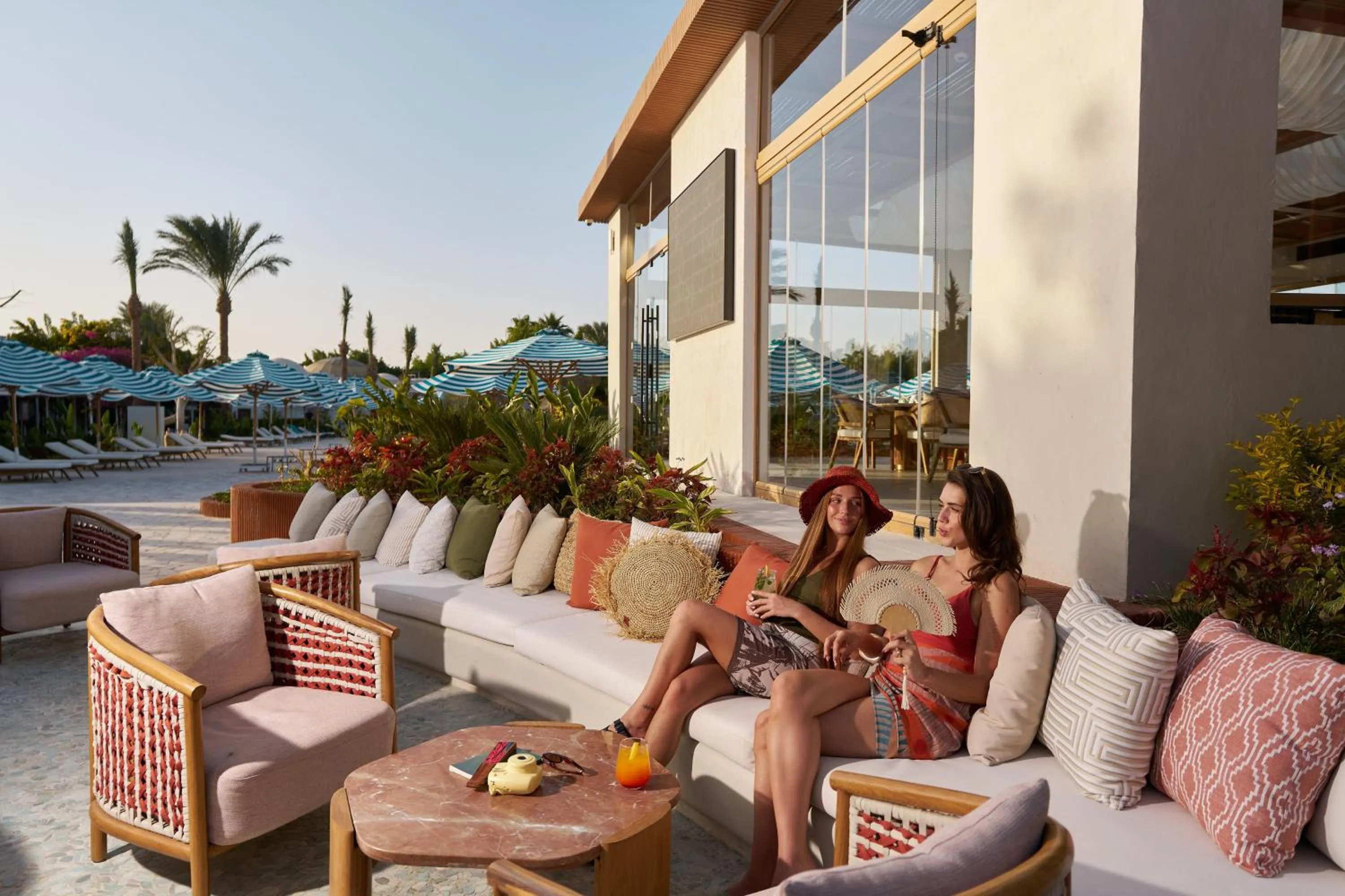 Lounge or bar in Desert Rose Resort