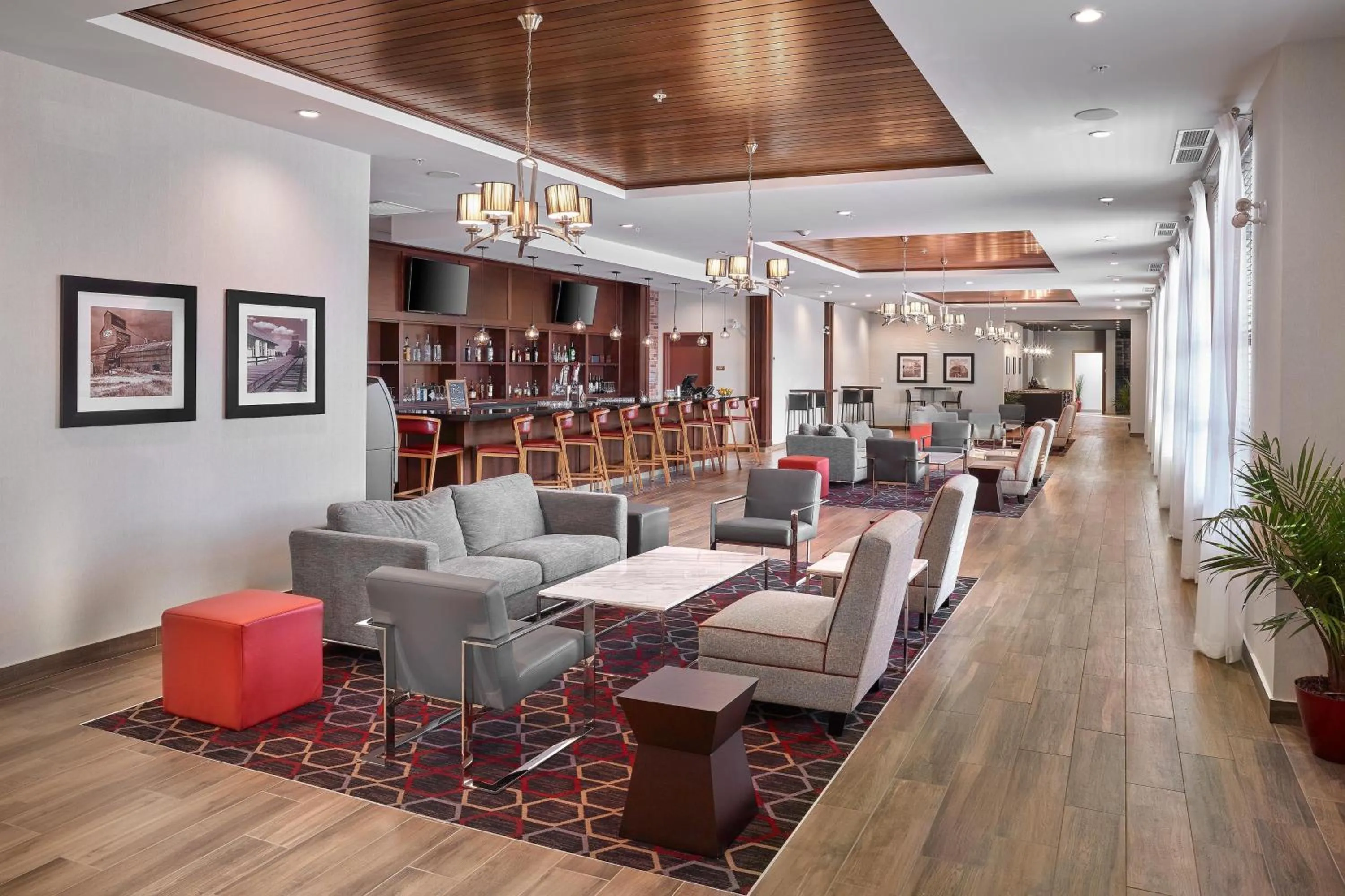 Lounge or bar in Four Points by Sheraton Edmonton West