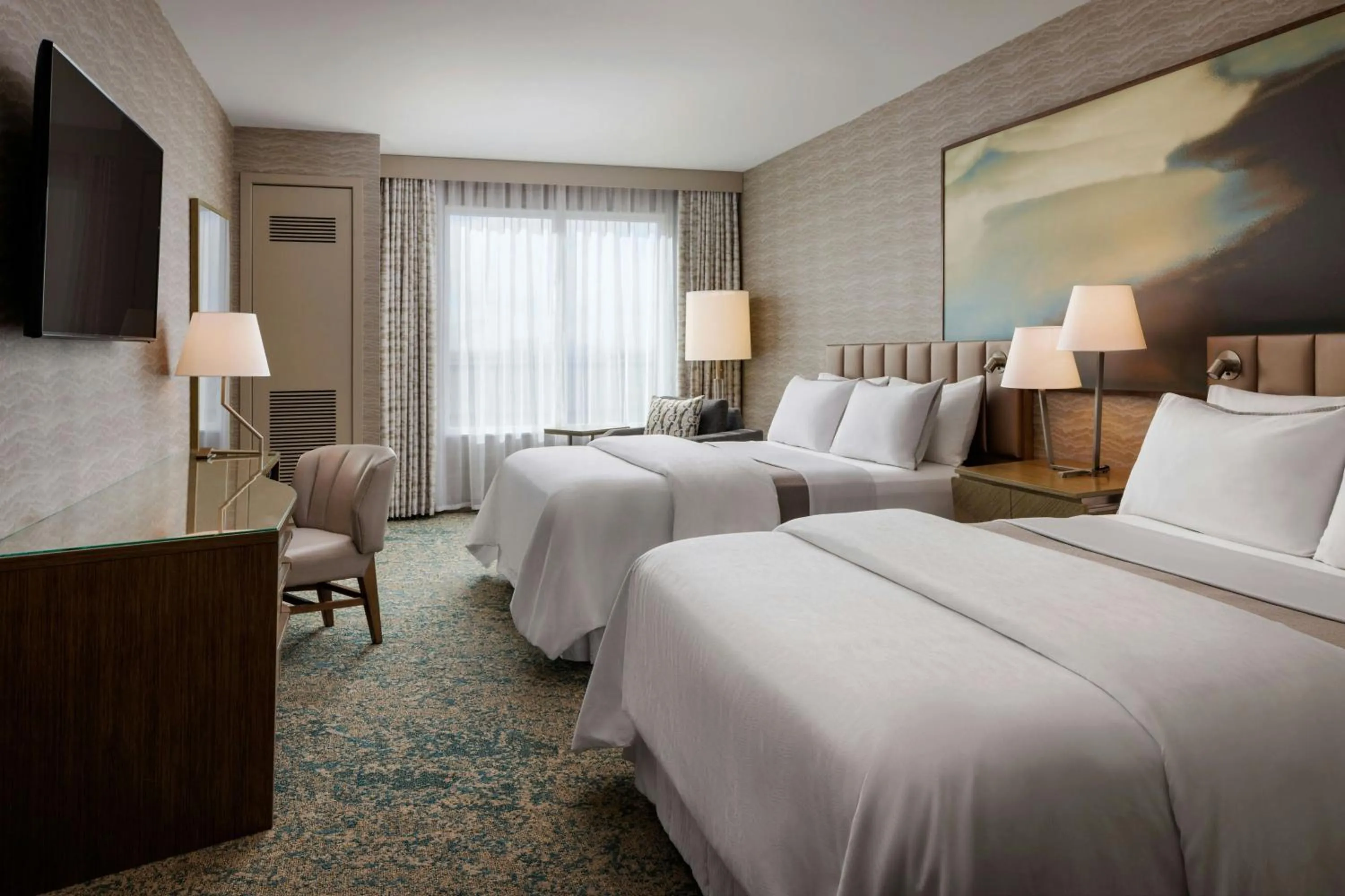 Photo of the whole room, Bed in The Westin Calgary Airport