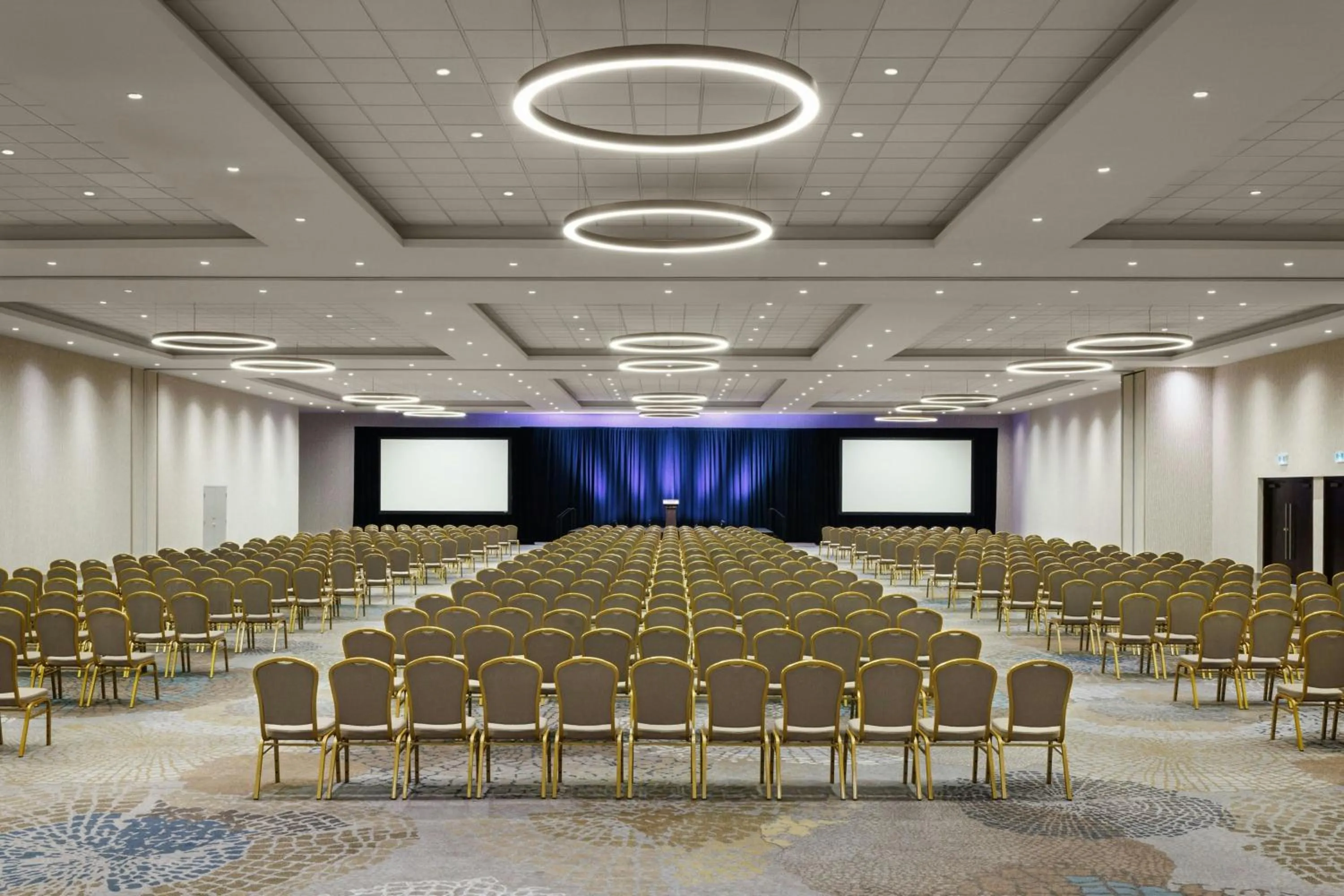 Meeting/conference room in The Westin Calgary Airport