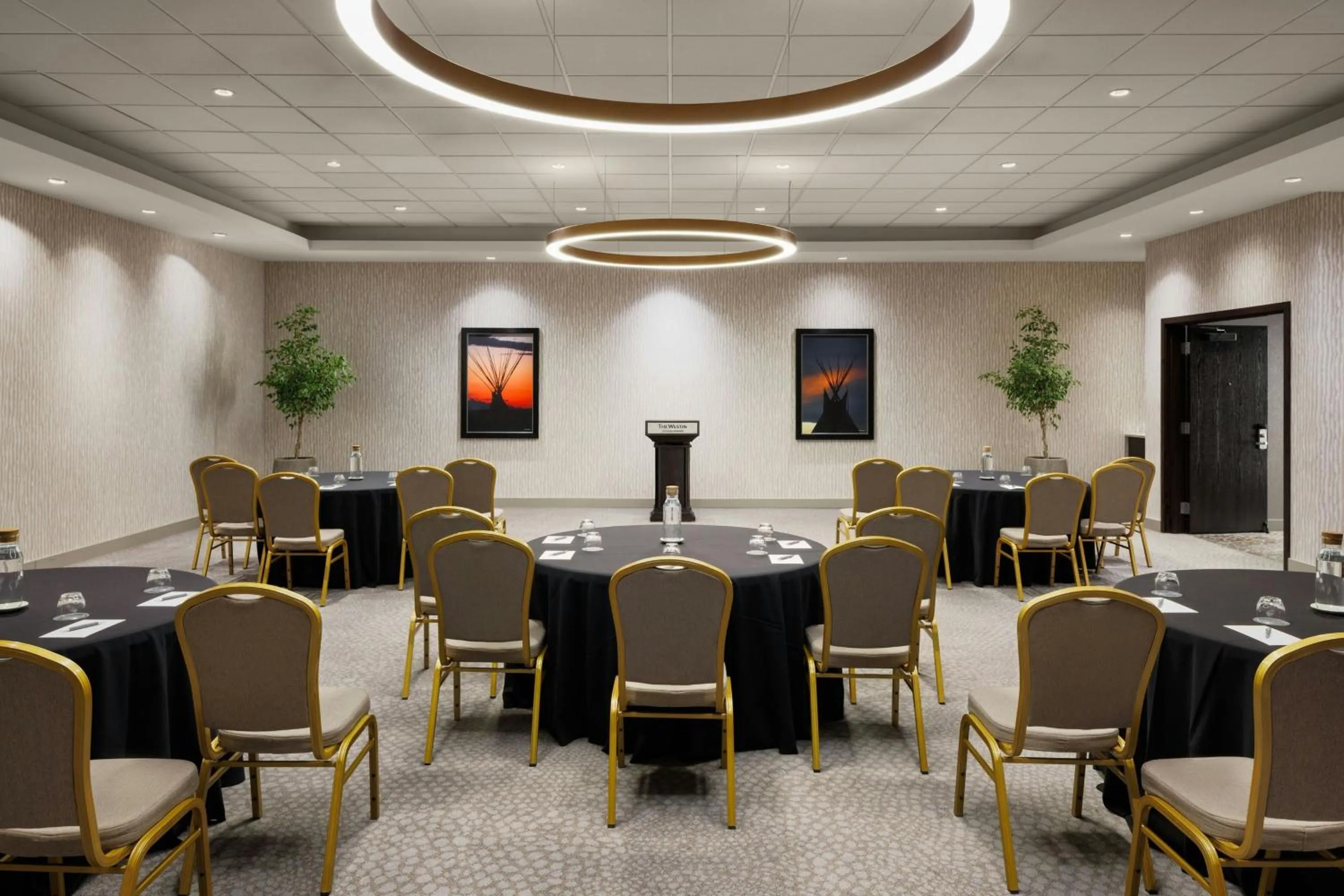 Meeting/conference room in The Westin Calgary Airport