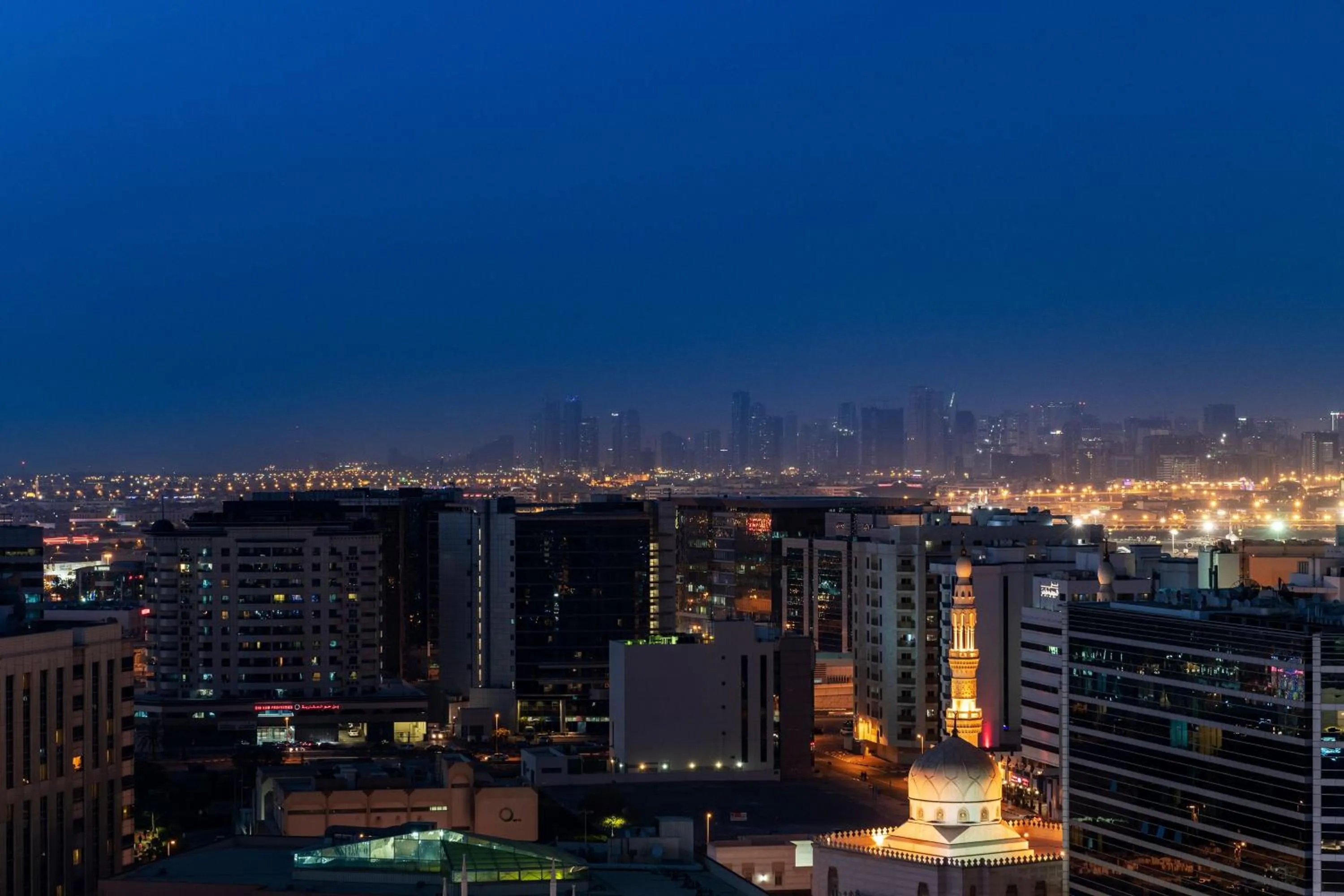 Photo of the whole room in Aloft Dubai Creek