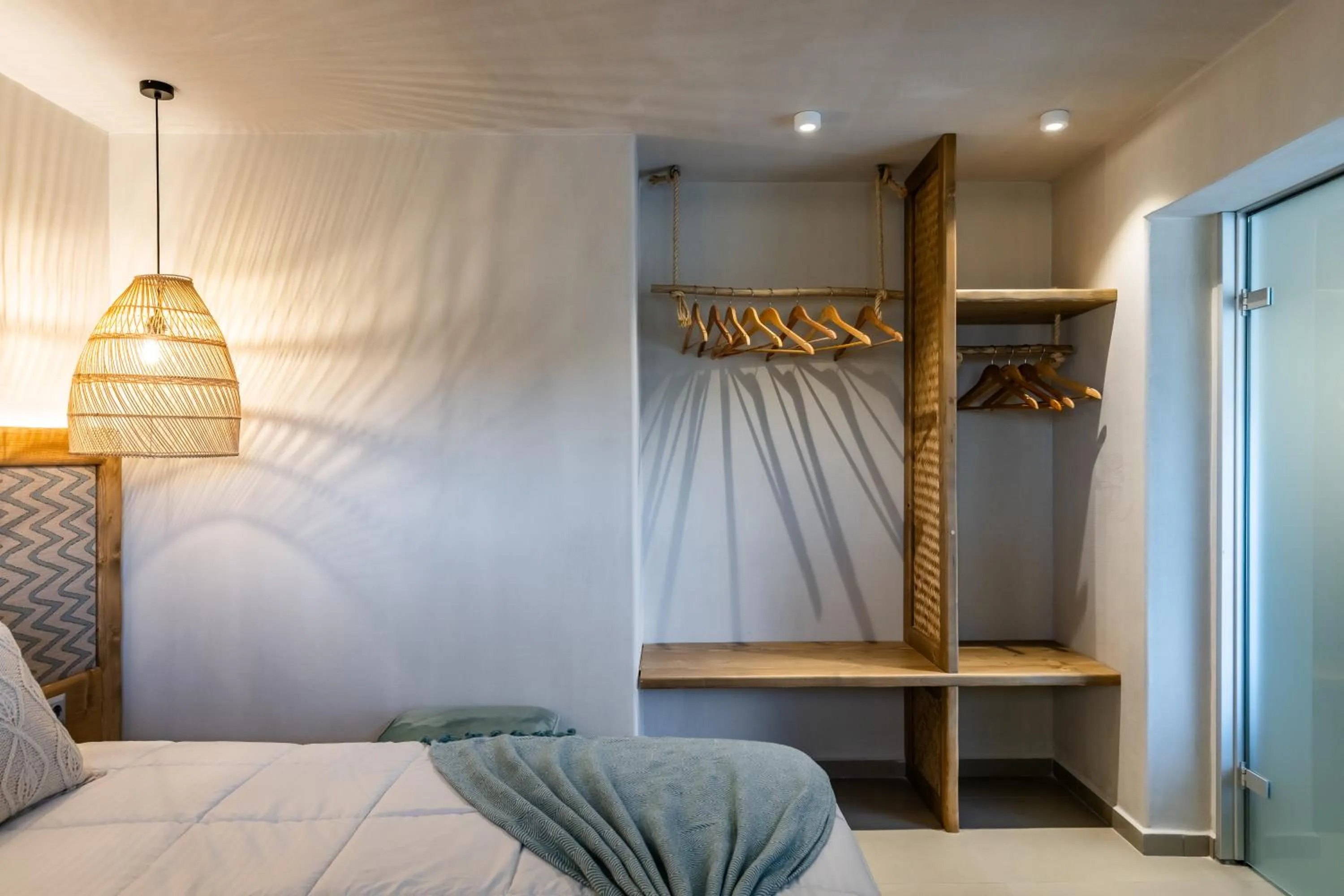 Photo of the whole room, Bed in Sunrise Village Hotel Apartments