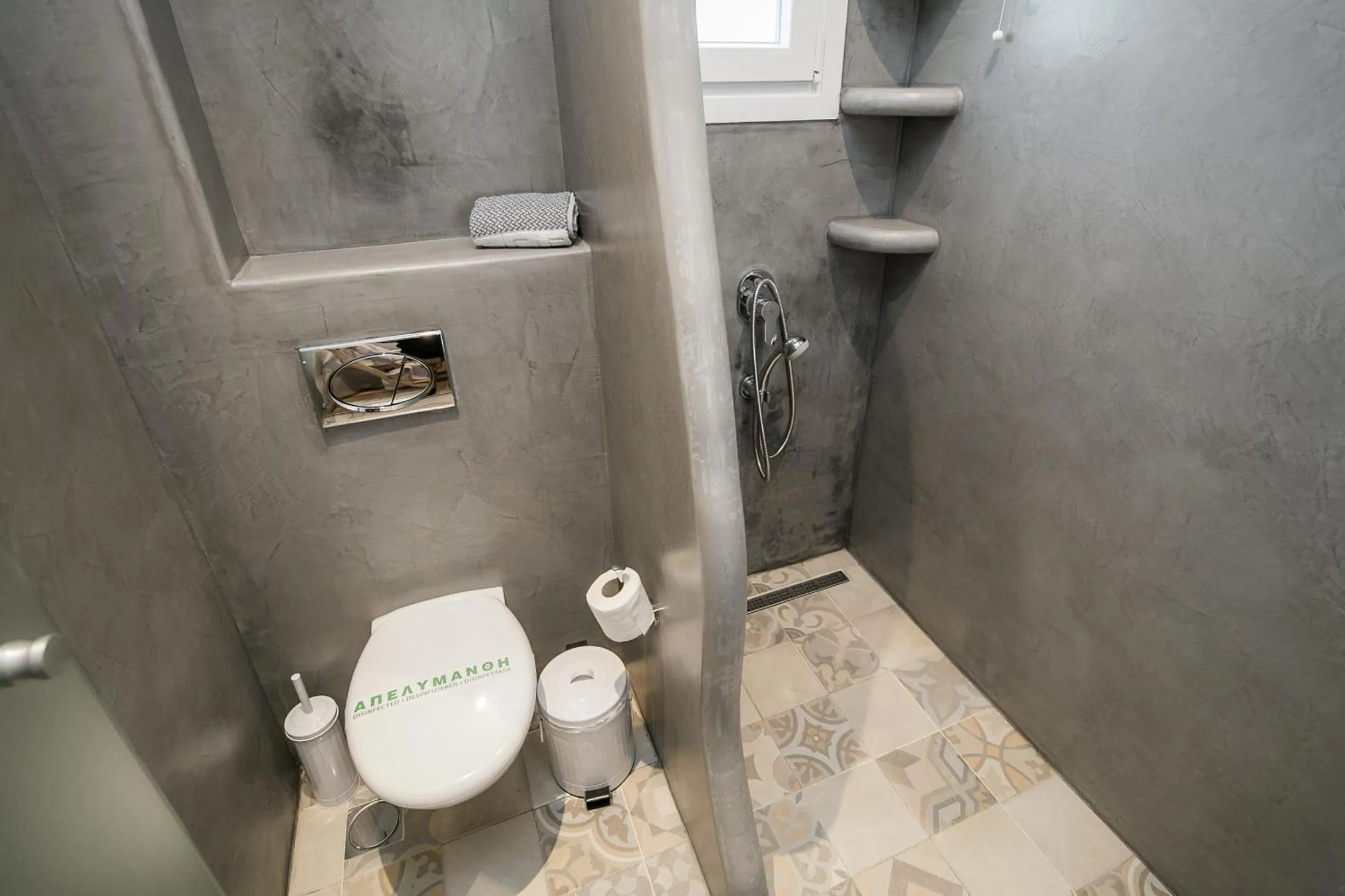 Bathroom in Sunrise Village Hotel Apartments