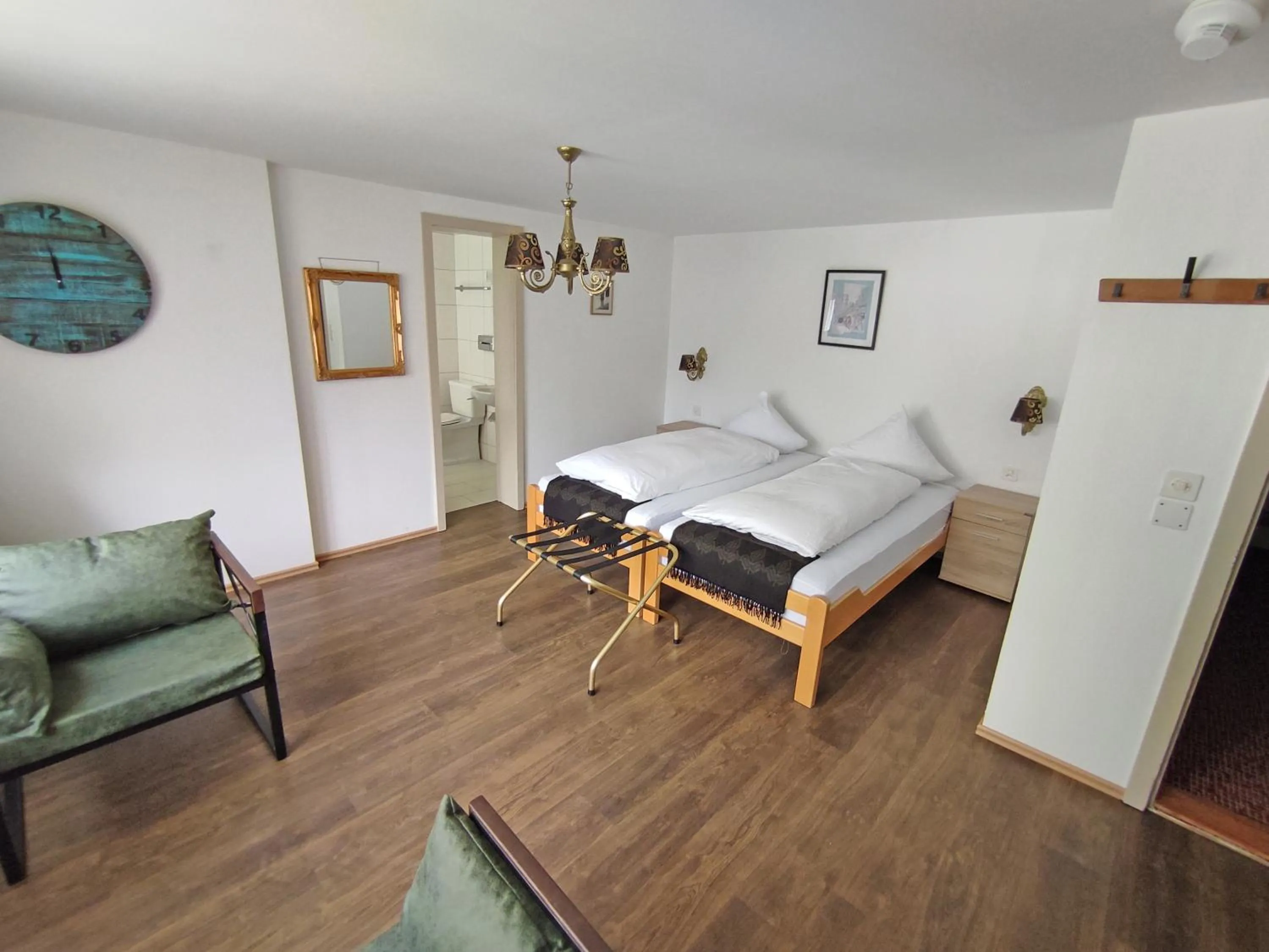 Photo of the whole room, Bed in Hotel Restaurant Jungfrau