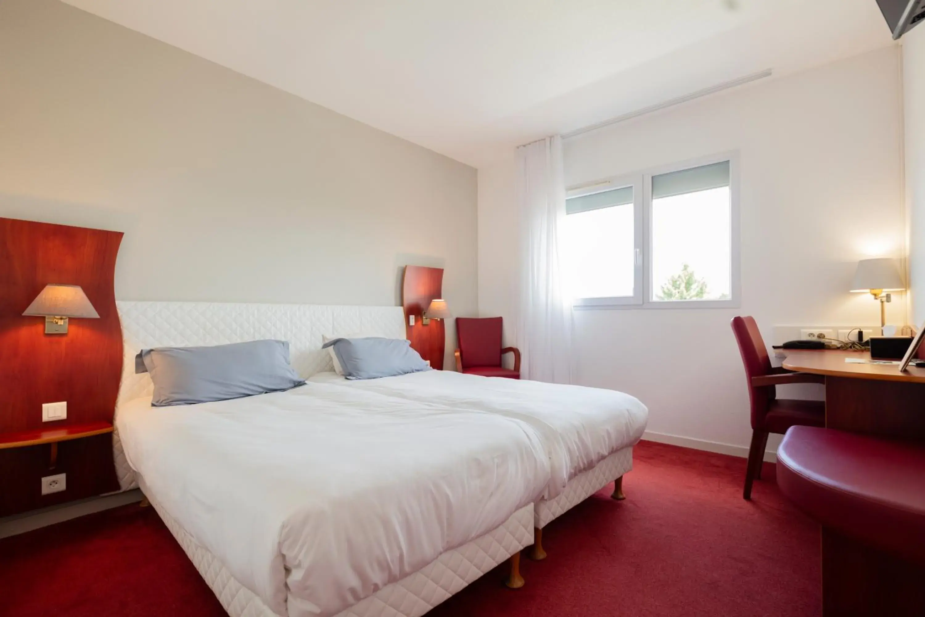 Twin Room in Artémis Hôtel & Spa Bistro Coquet Twin Room in Artémis Hôtel & Spa Bistro Coquet