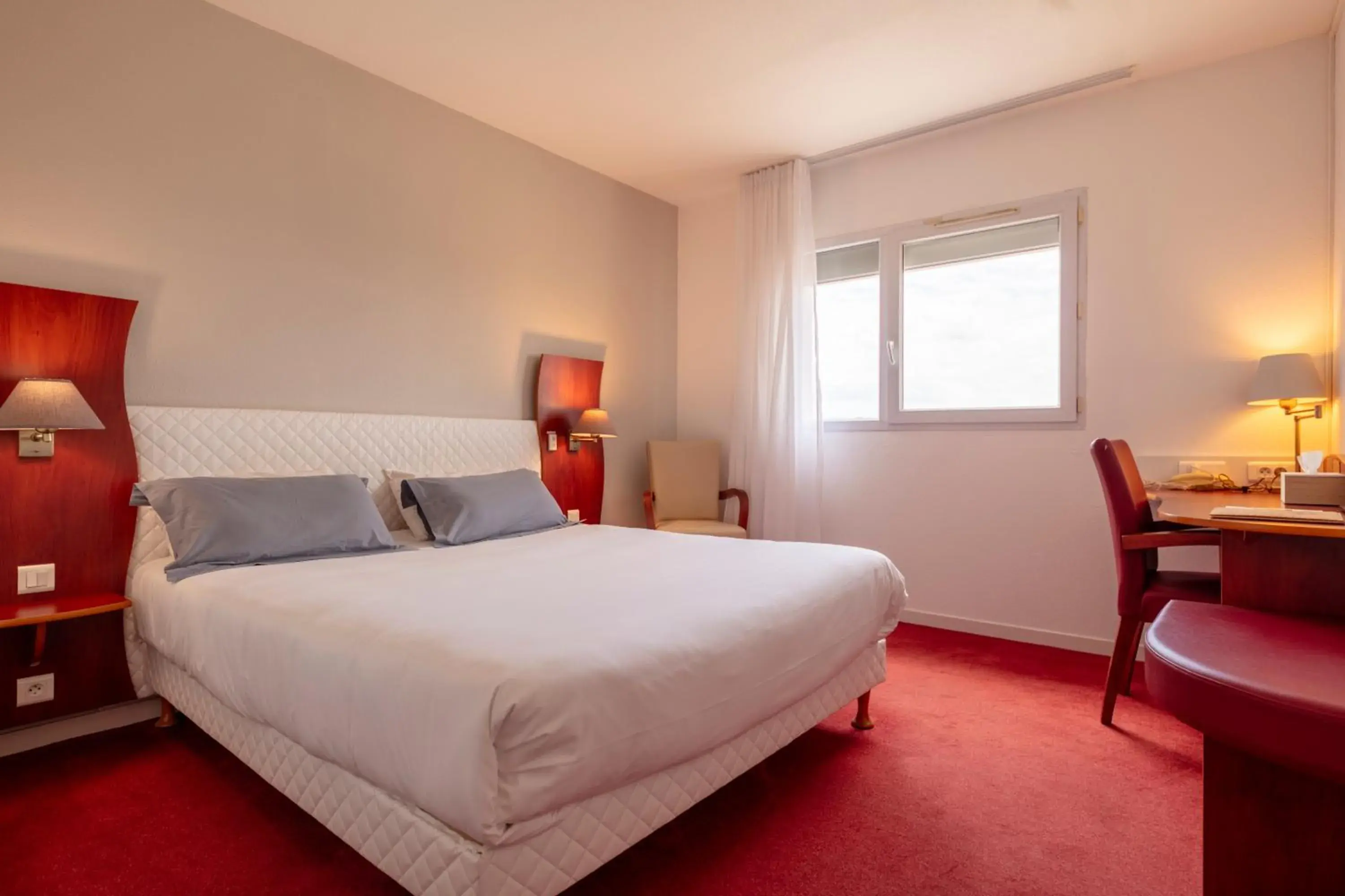 Confort Double Room in Artémis Hôtel & Spa Bistro Coquet Confort Double Room in Artémis Hôtel & Spa Bistro Coquet