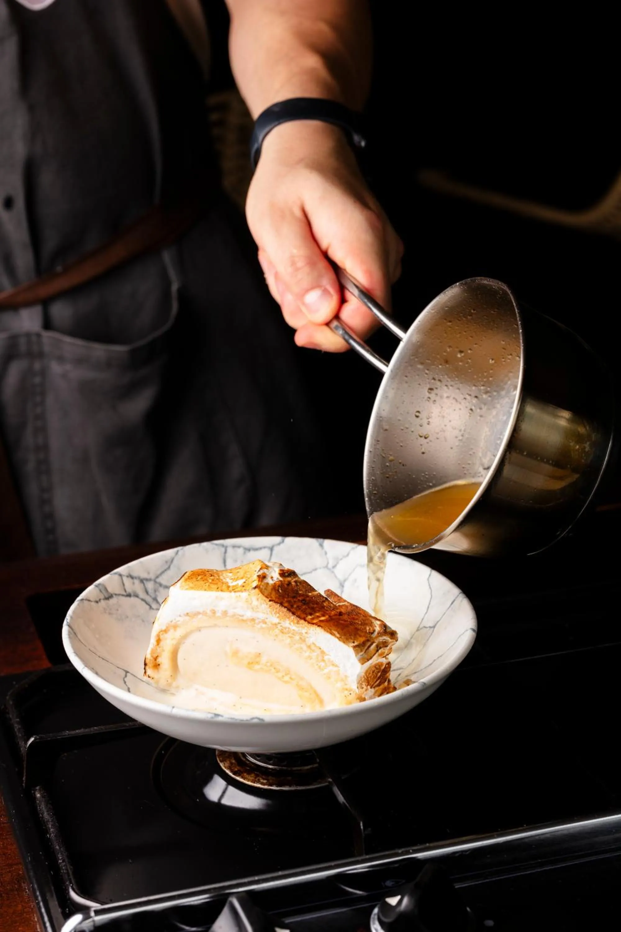 kitchen in Artémis Hôtel & Spa Bistro Coquet