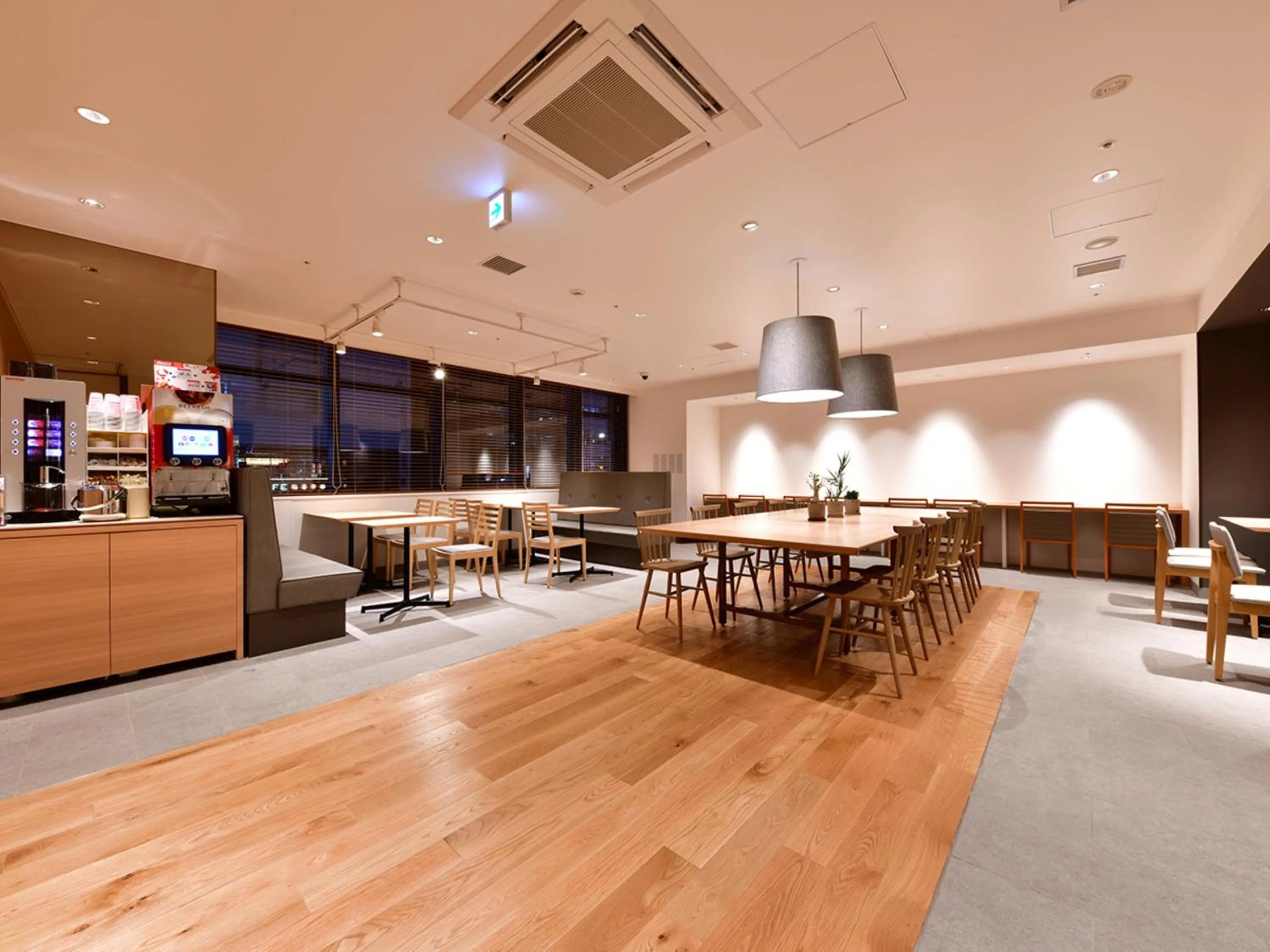 Communal lounge/ TV room in Vessel Inn Sakae Station