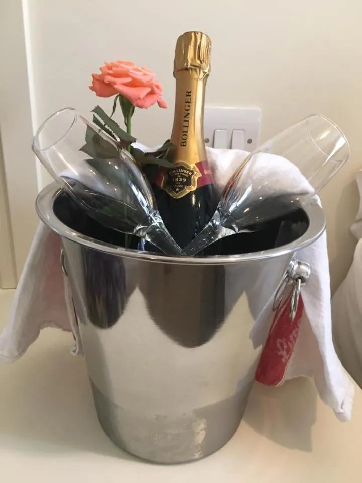 Alcoholic drinks in Black Swan