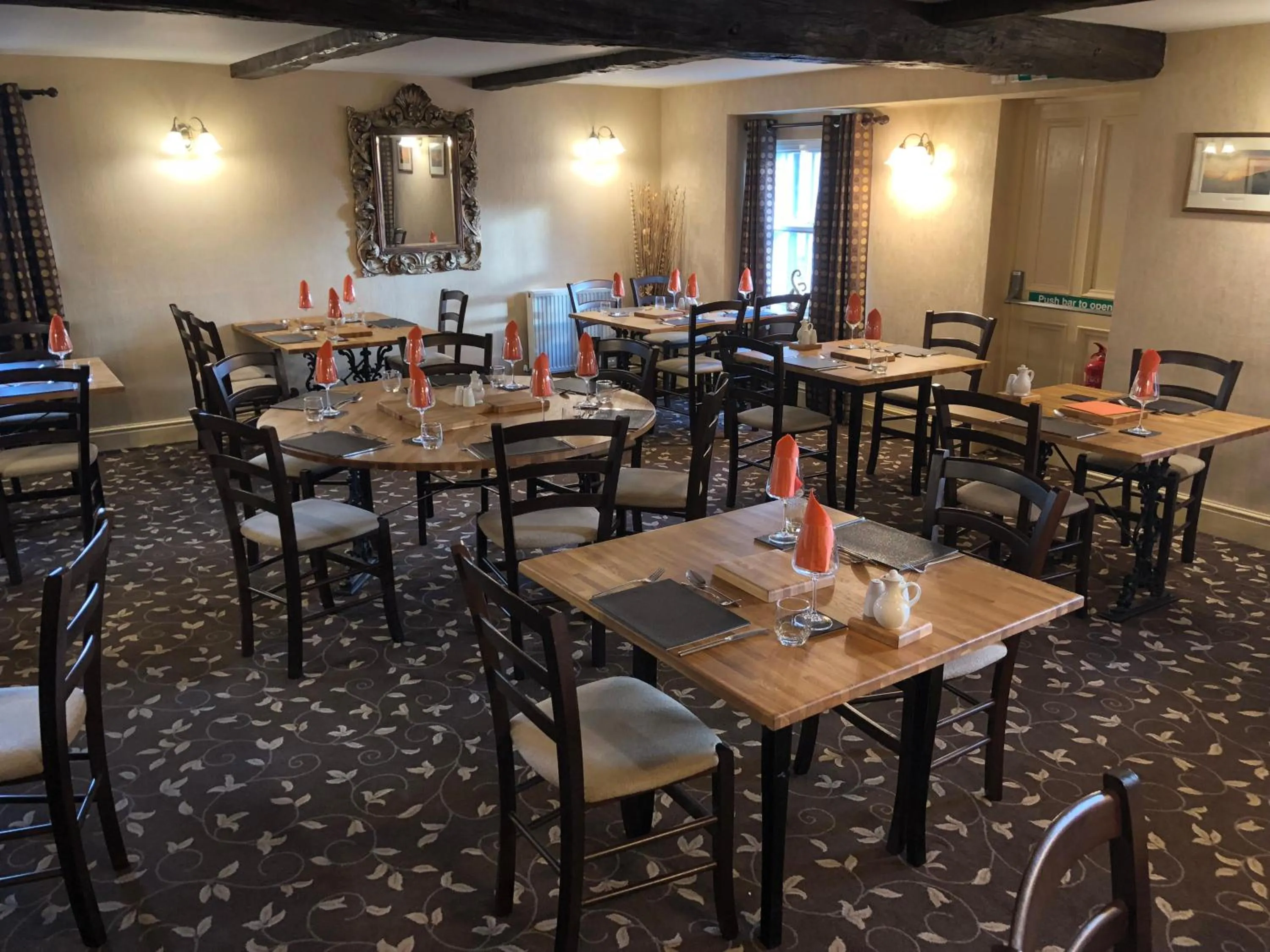 Dining area in Black Swan