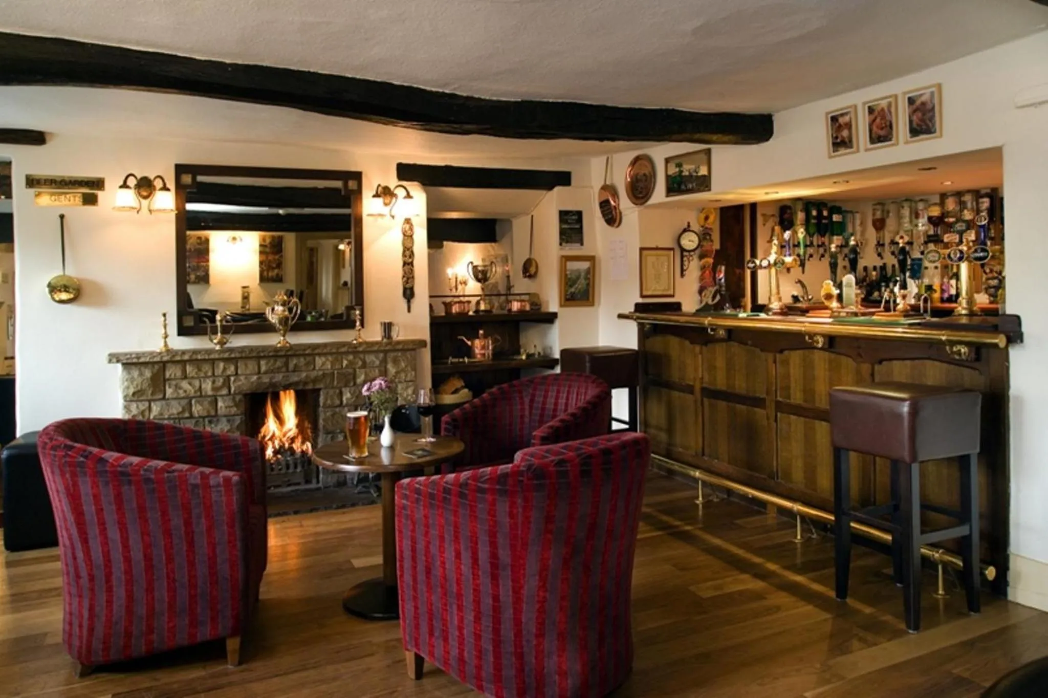 Lounge or bar in Black Swan