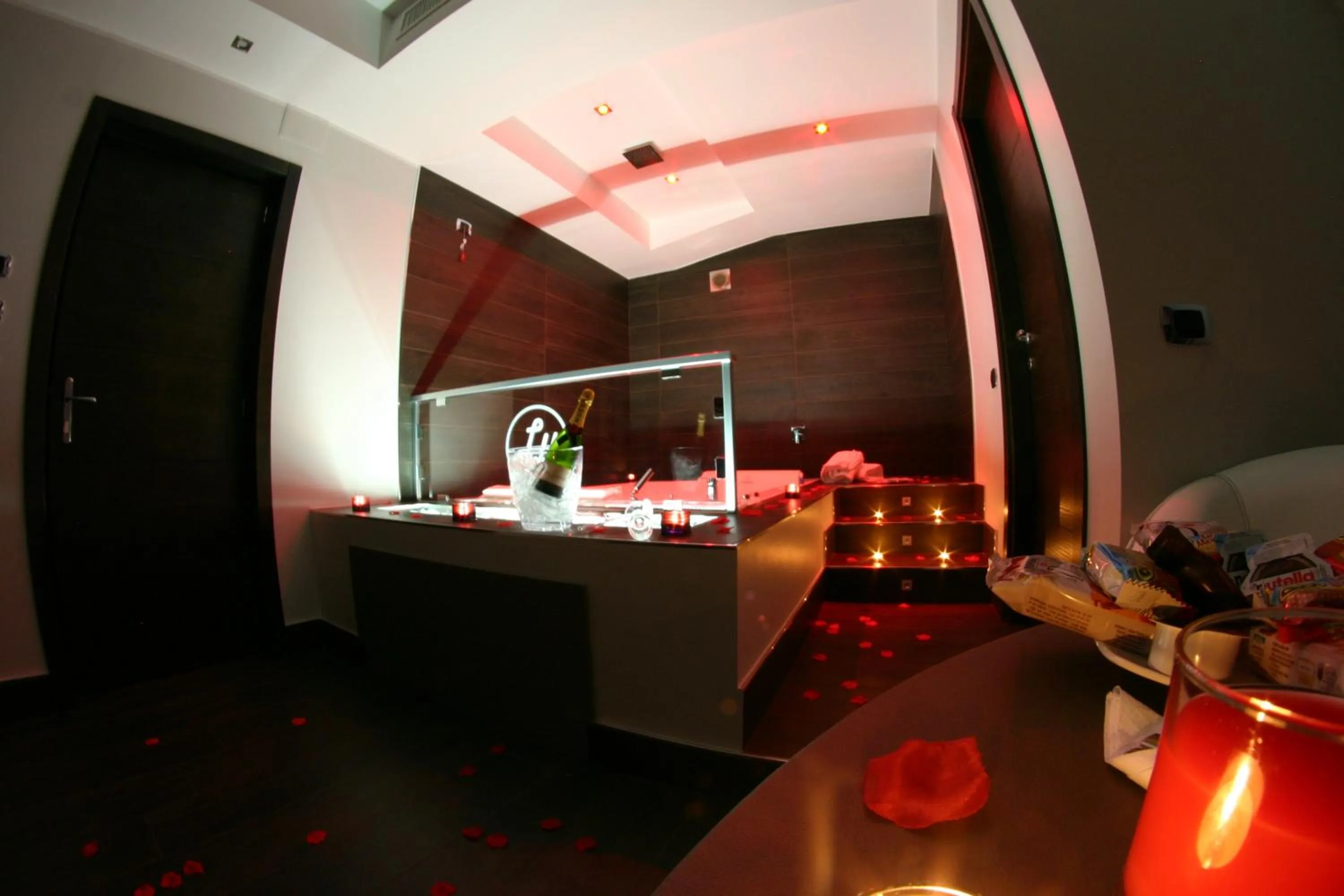 Photo of the whole room in Hotel Luxor