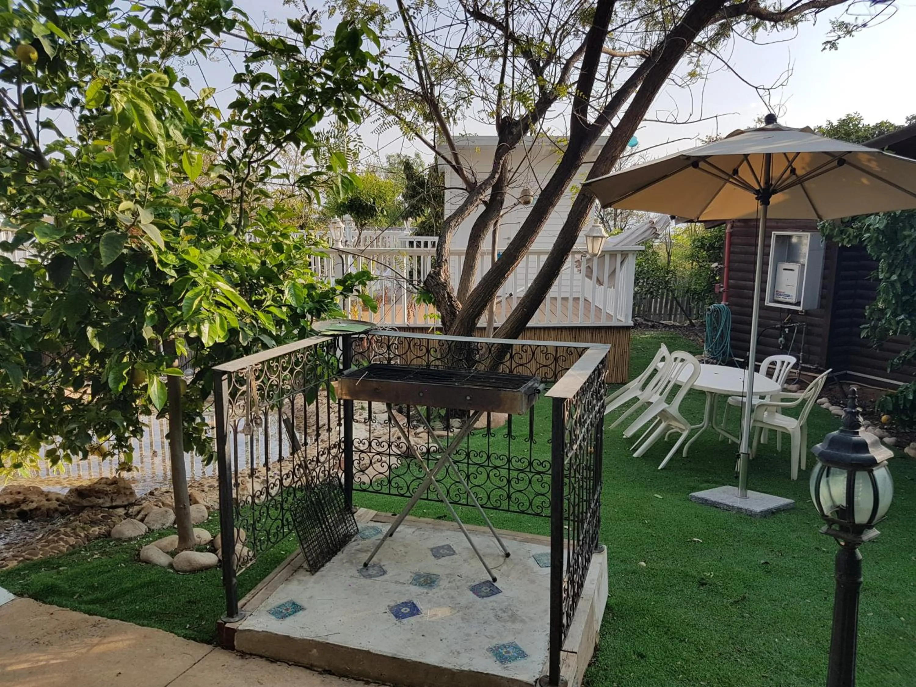 BBQ facilities in Betzel Ha'Ella