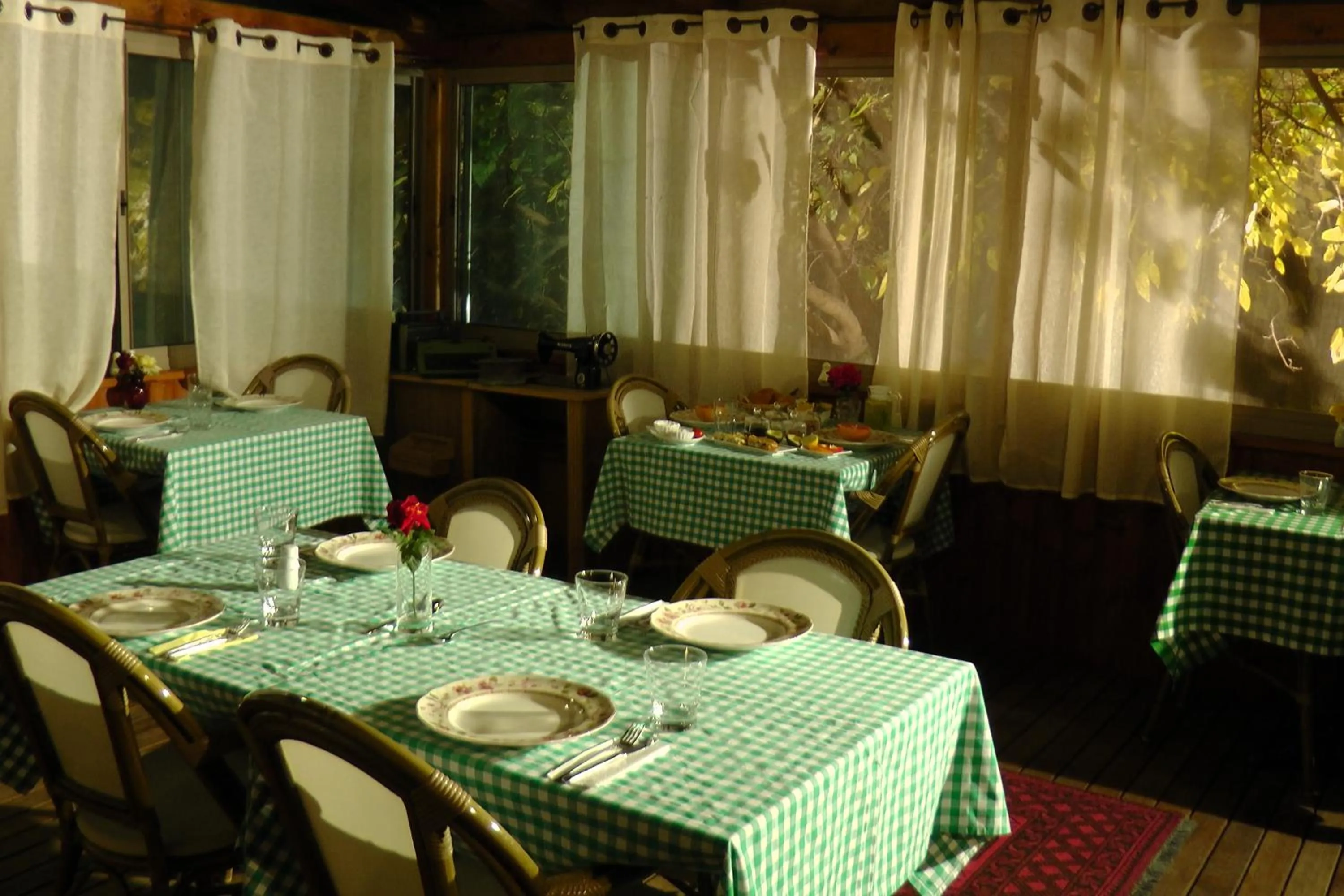 Banquet/Function facilities in Betzel Ha'Ella