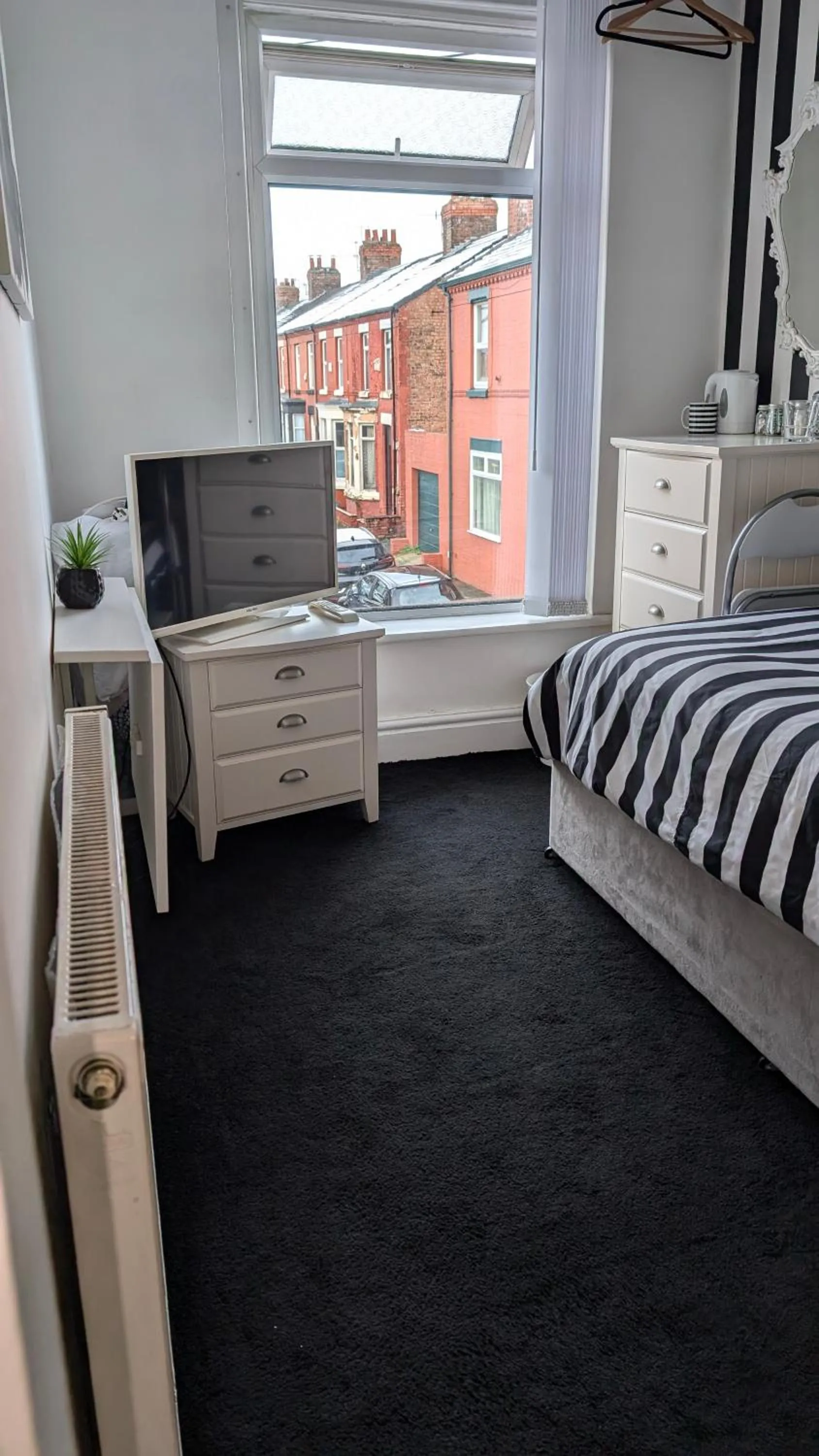 Bed in Sweet Dreams Residence, close to Penny Lane