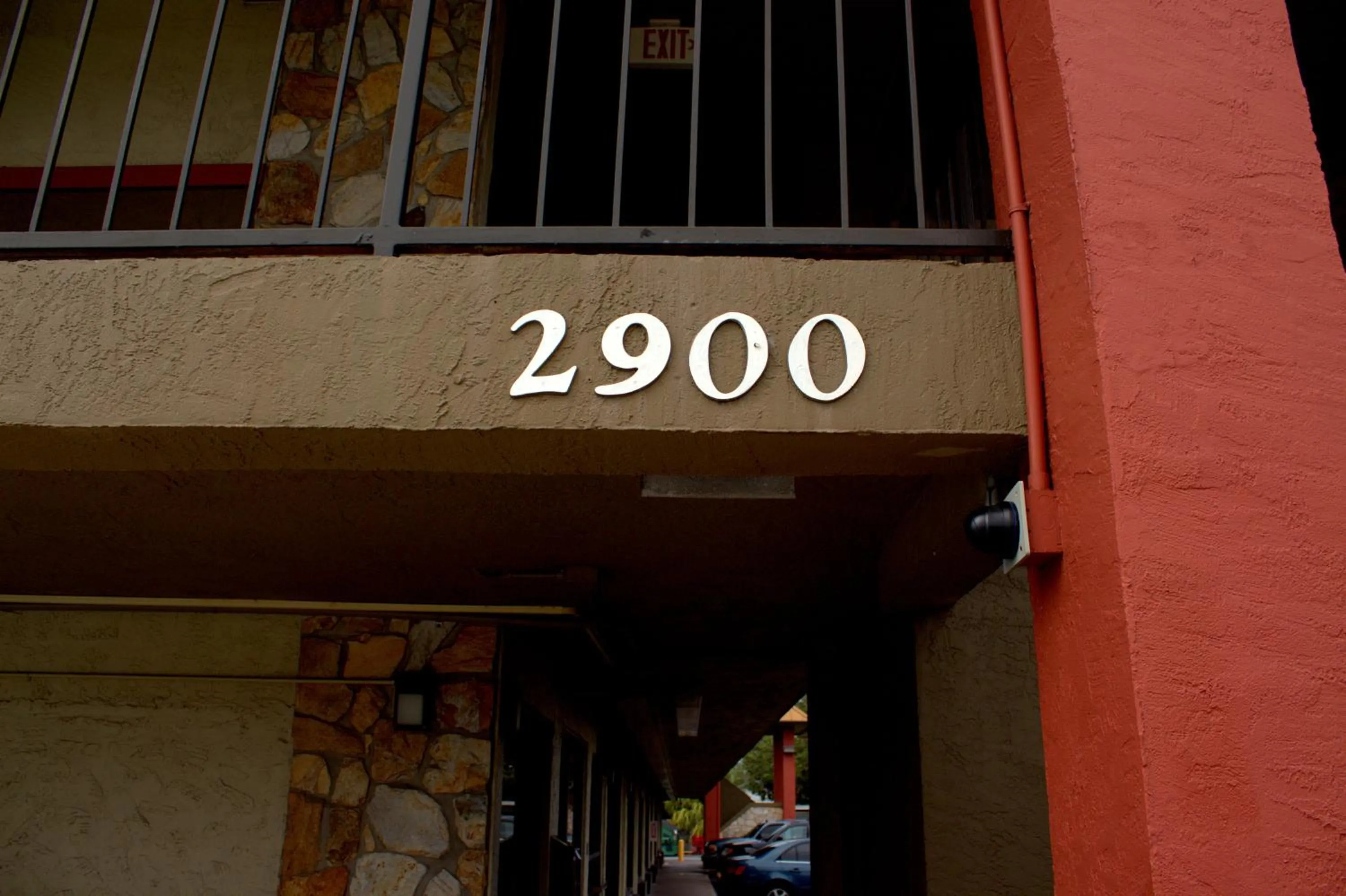 Decorative detail in Polynesian Inn
