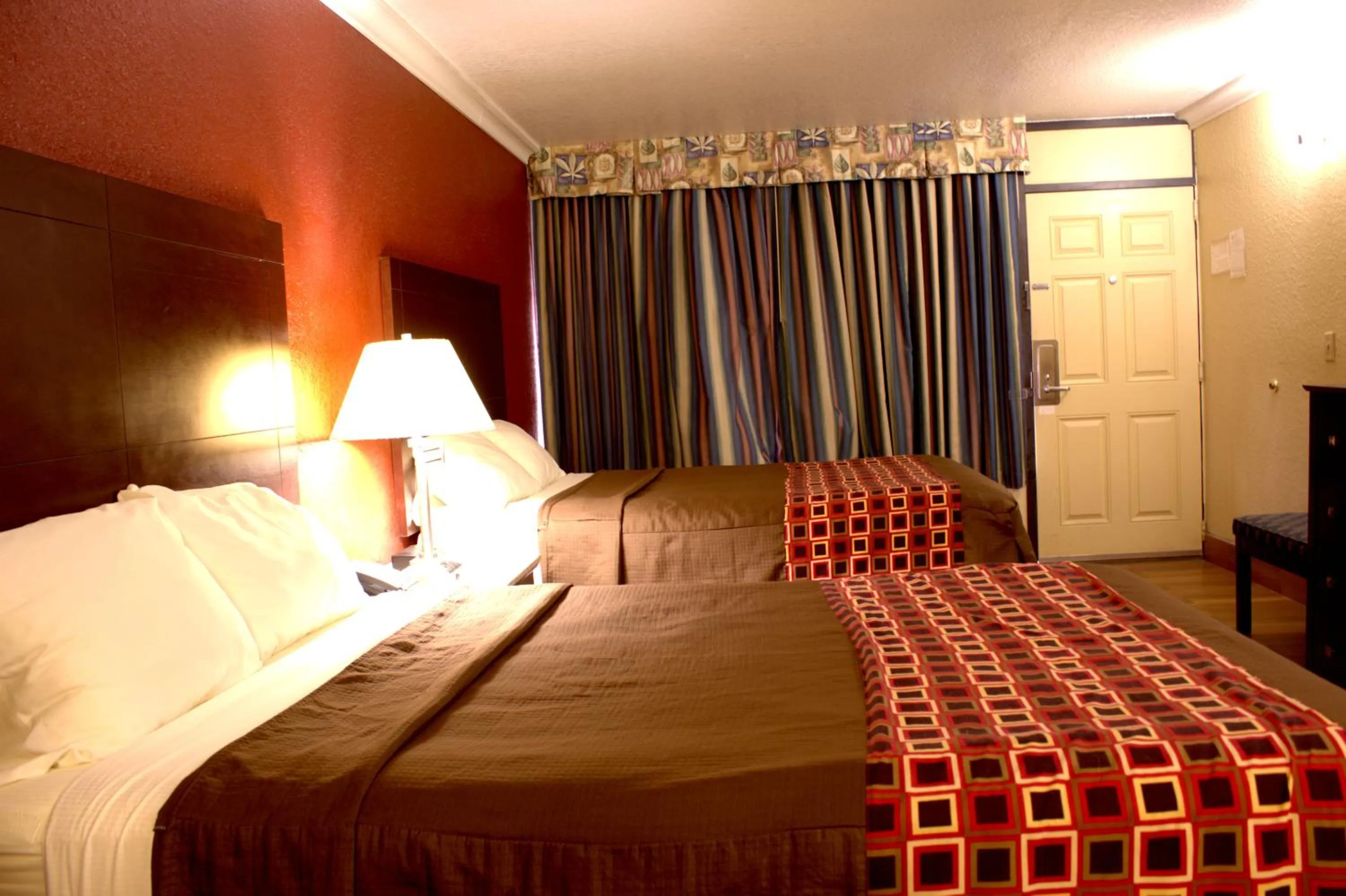 Bedroom in Polynesian Inn