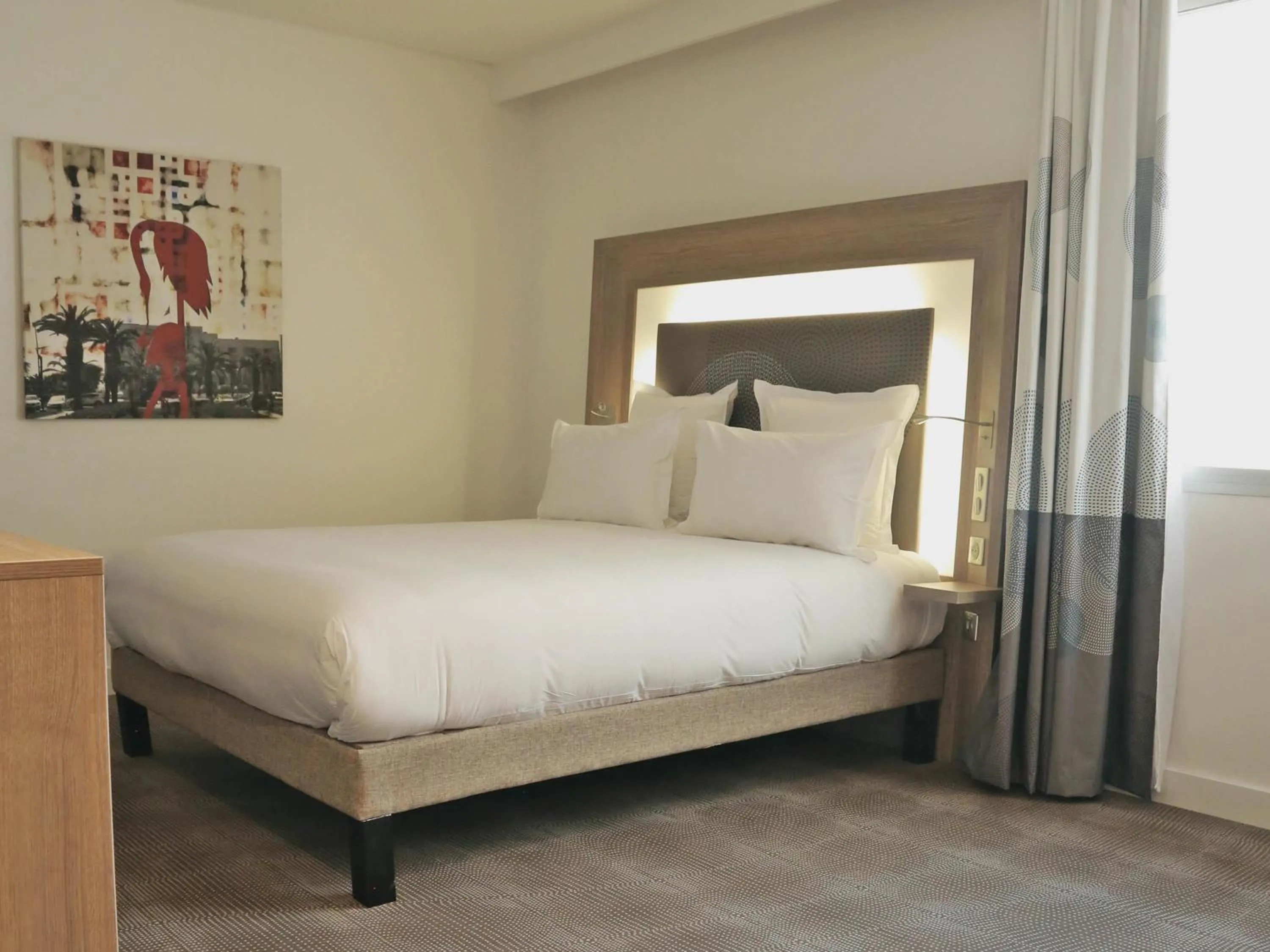 Bedroom, Bed in Novotel Mohammedia