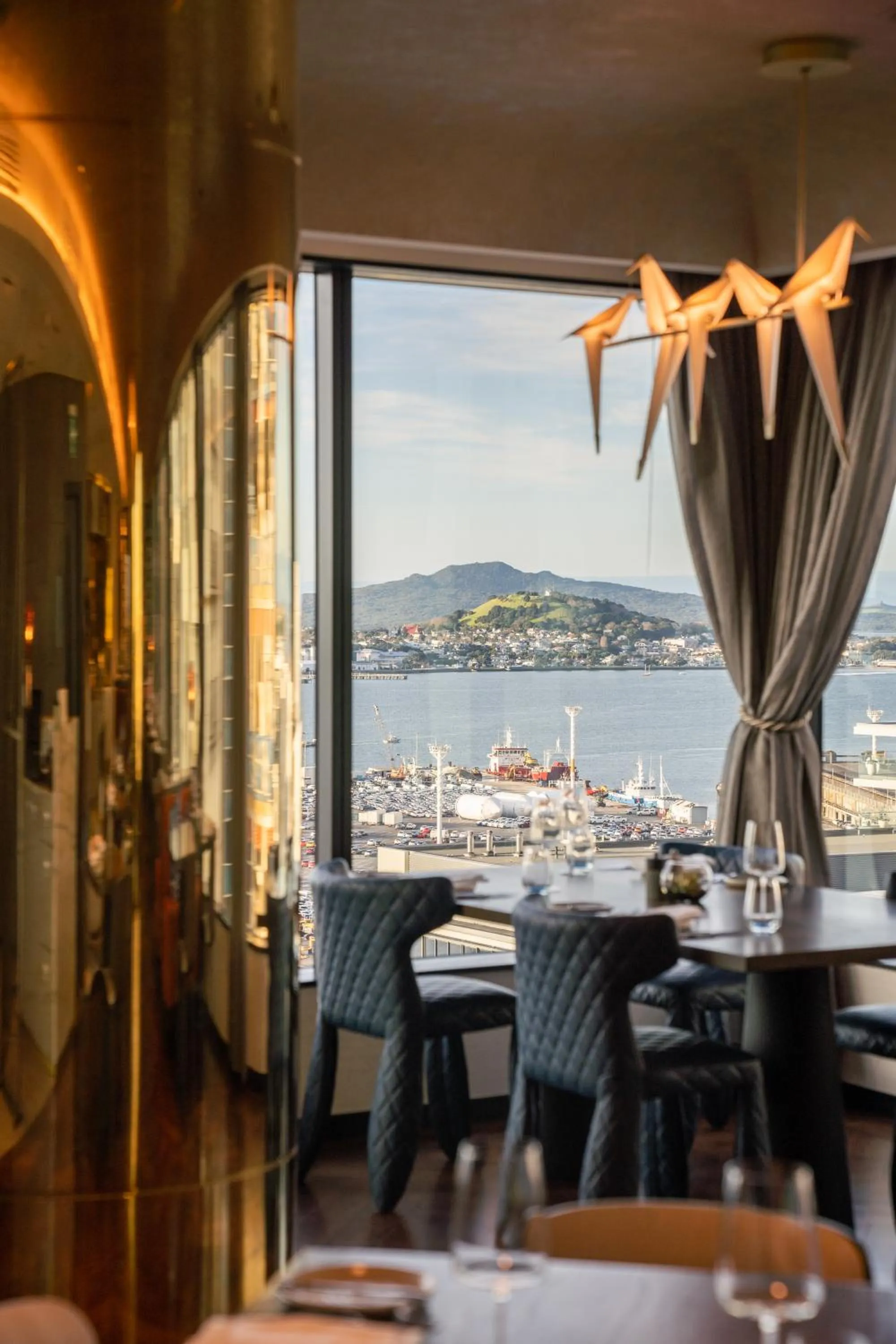 Restaurant/places to eat in SO/ Auckland