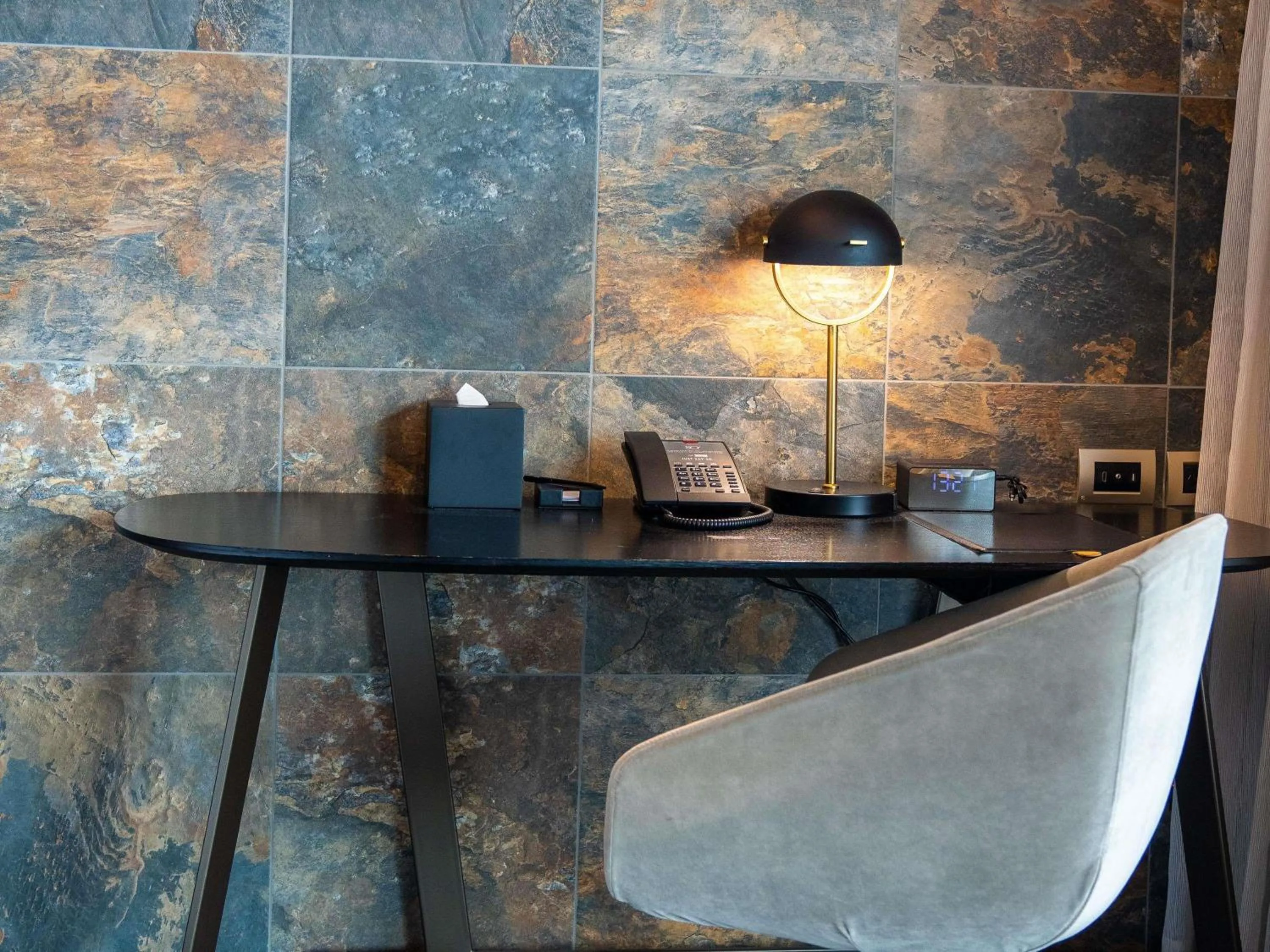 Bedroom in SO/ Auckland