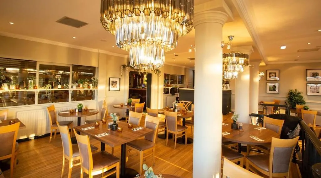 Restaurant/places to eat in Beamish Park Hotel