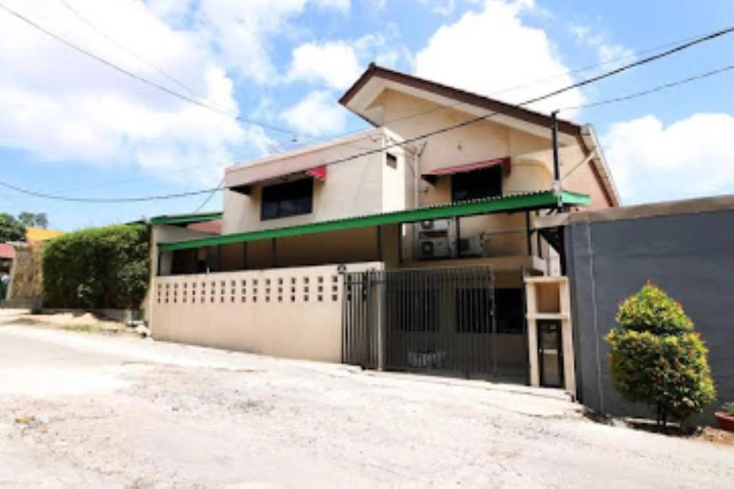 Property building in Safina Inn Syariah Sekupang Batam