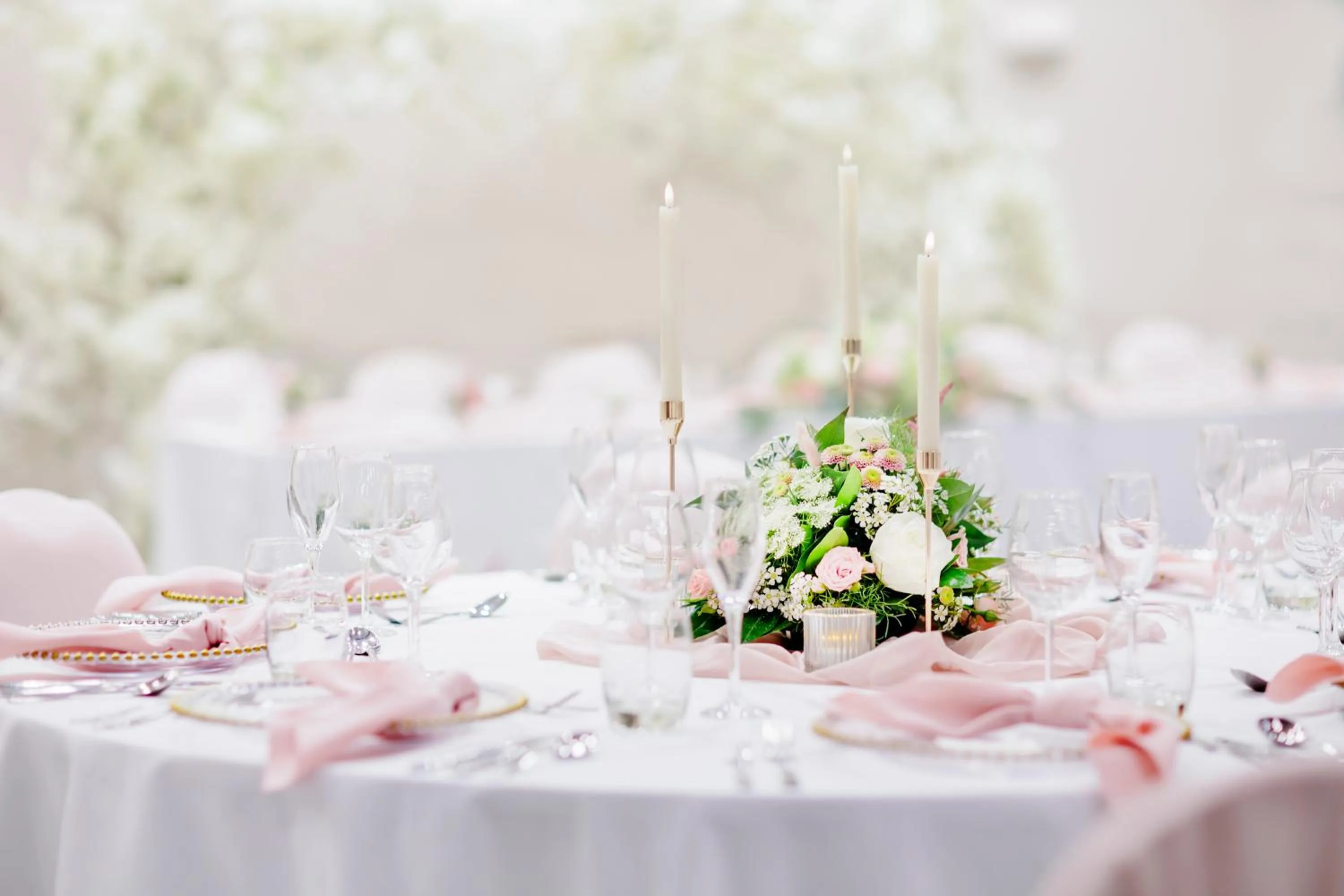 wedding in Holiday Inn Leicester City by IHG