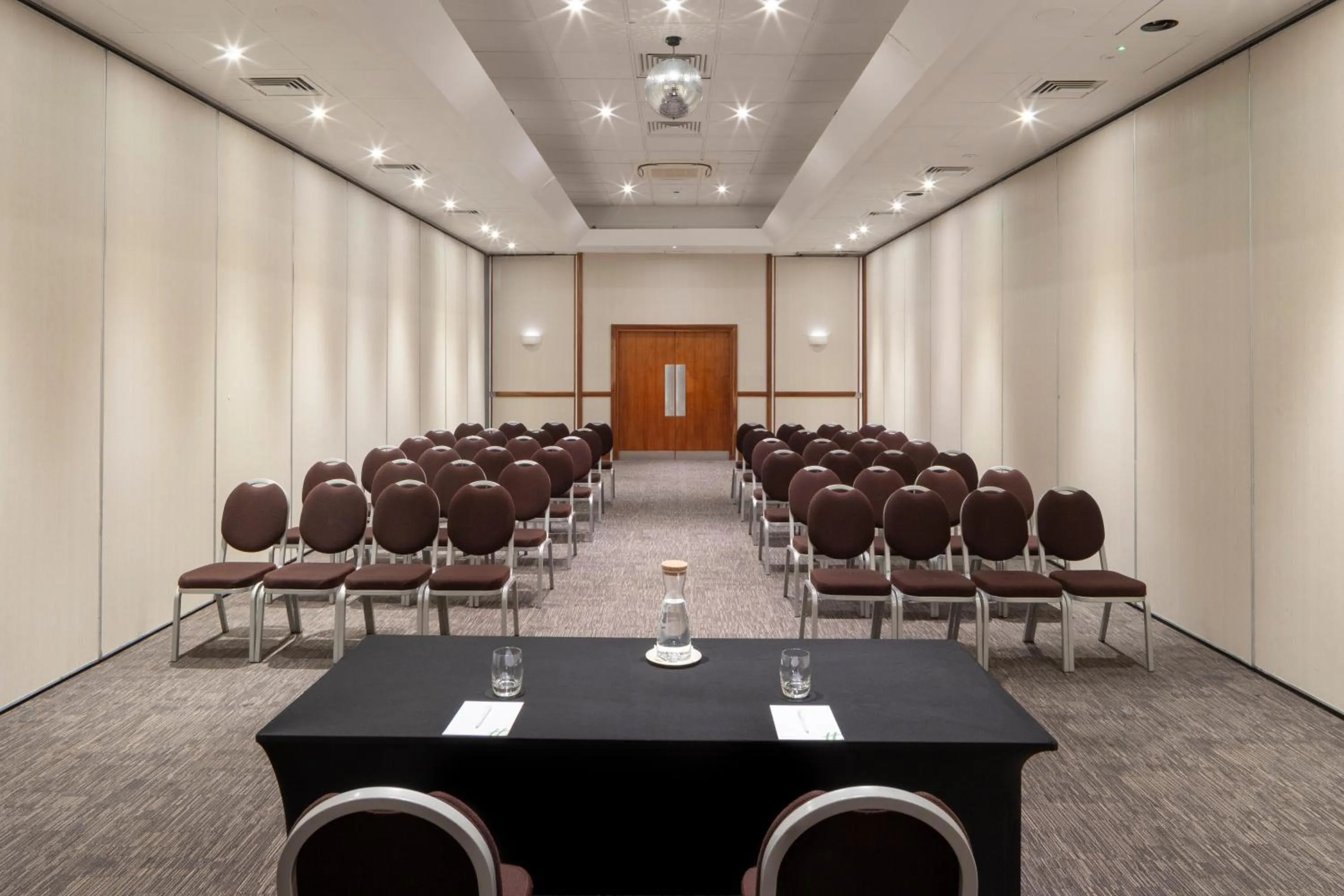 Meeting/conference room in Holiday Inn Leicester City by IHG