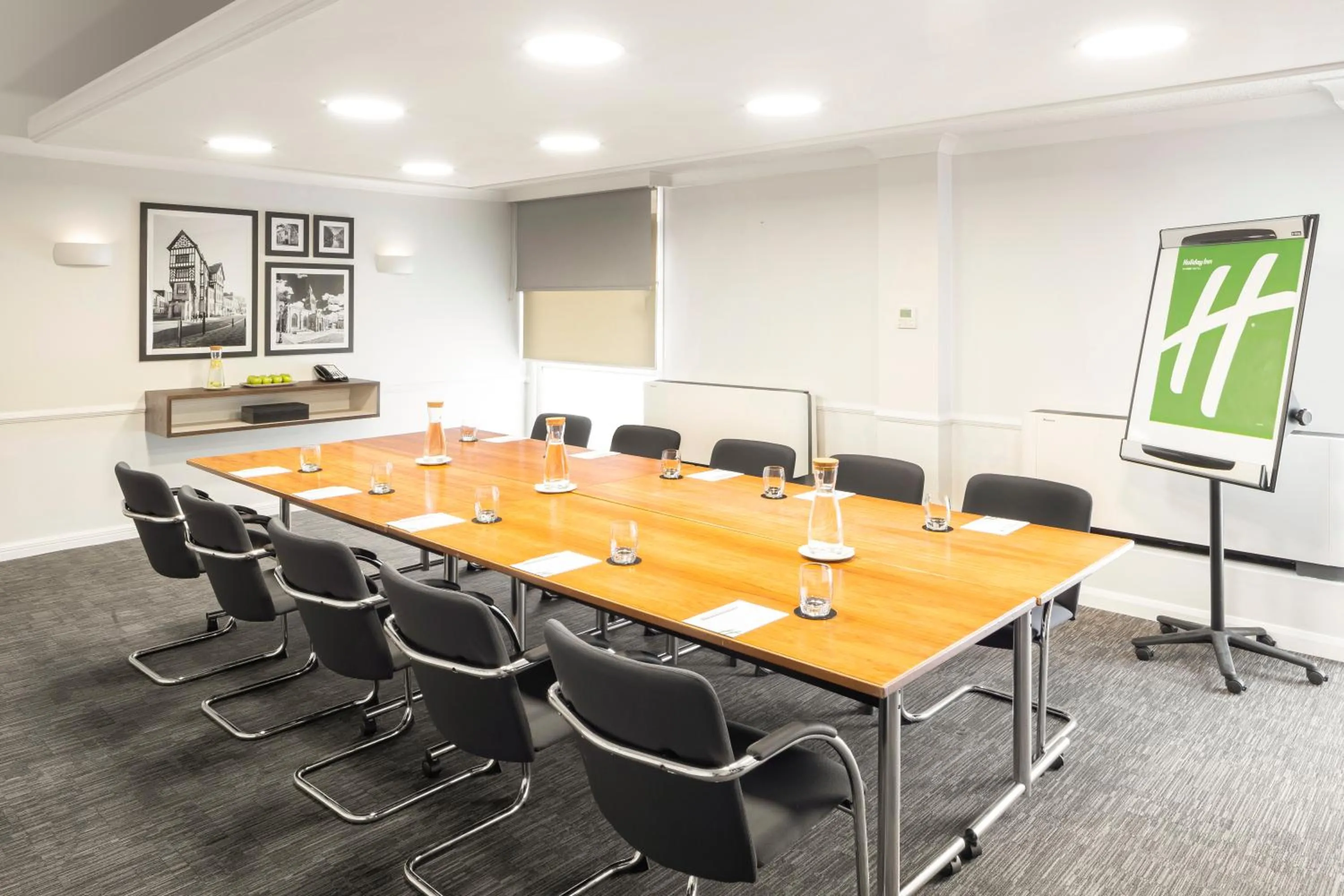 Meeting/conference room in Holiday Inn Leicester City by IHG