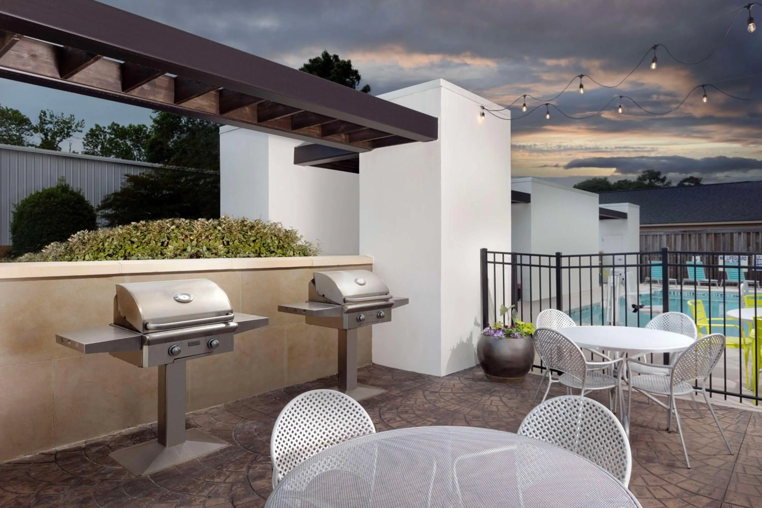 BBQ facilities in Home2 Suites by Hilton Charleston Airport Convention Center, SC