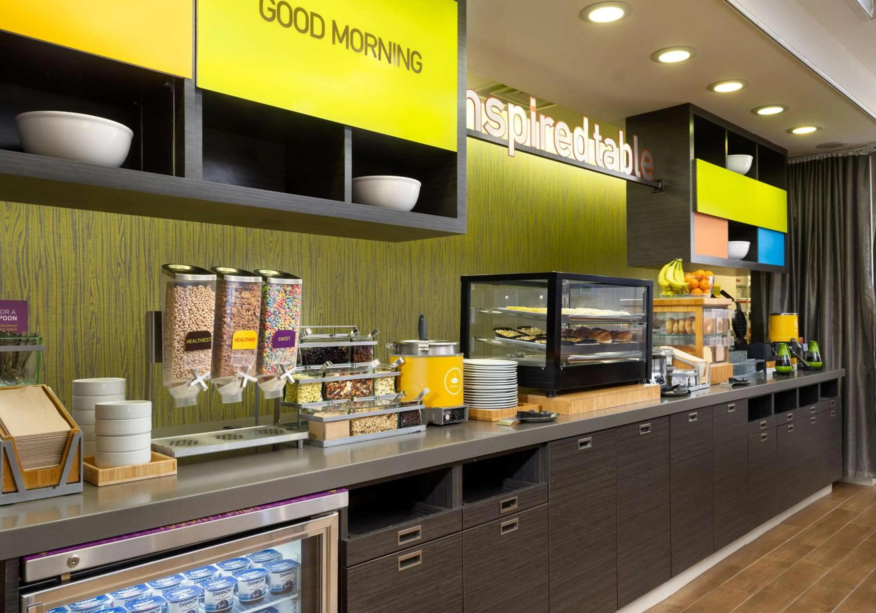 Breakfast in Home2 Suites by Hilton Charleston Airport Convention Center, SC